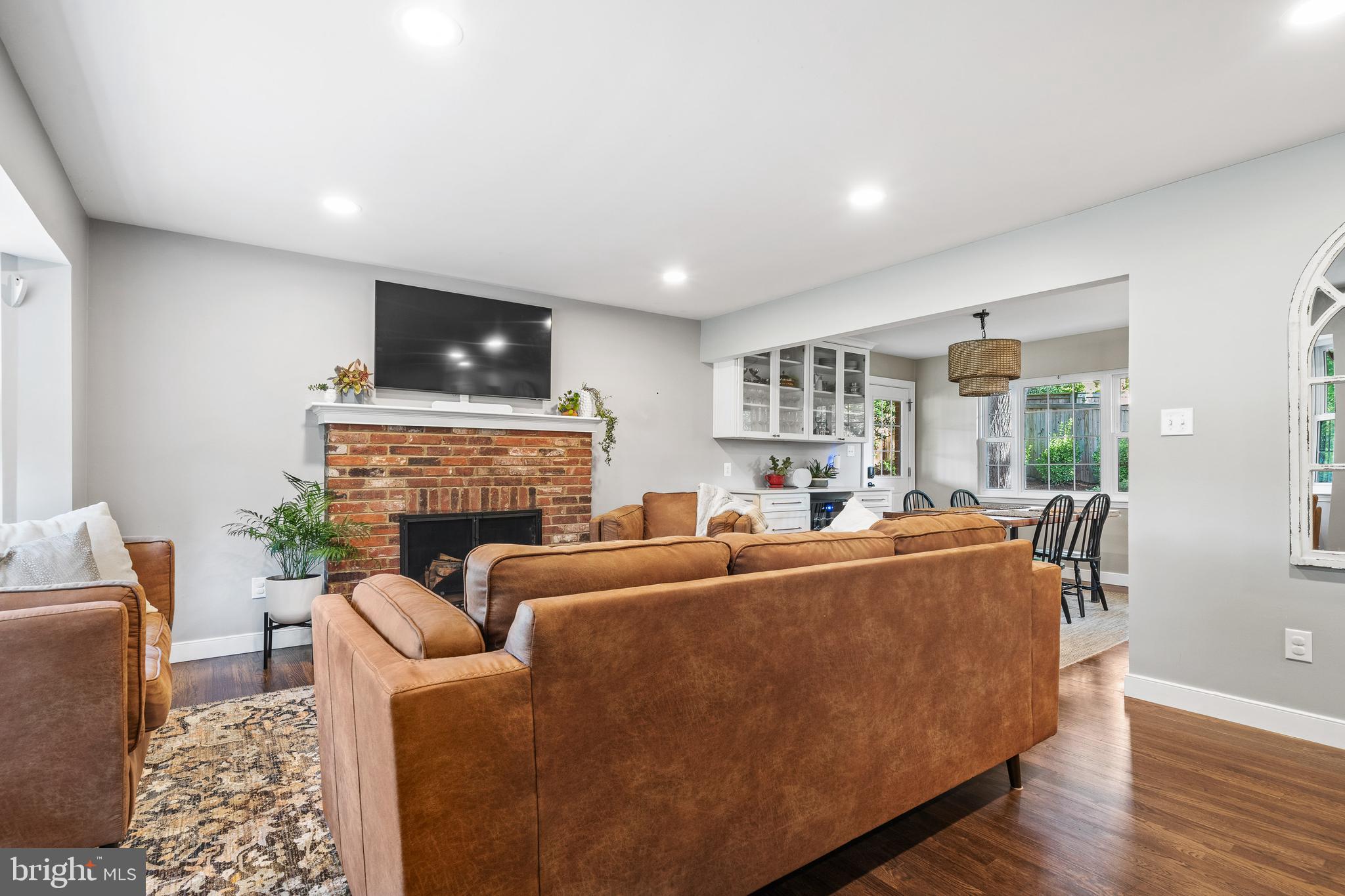 8705 STOCKTON PARKWAY