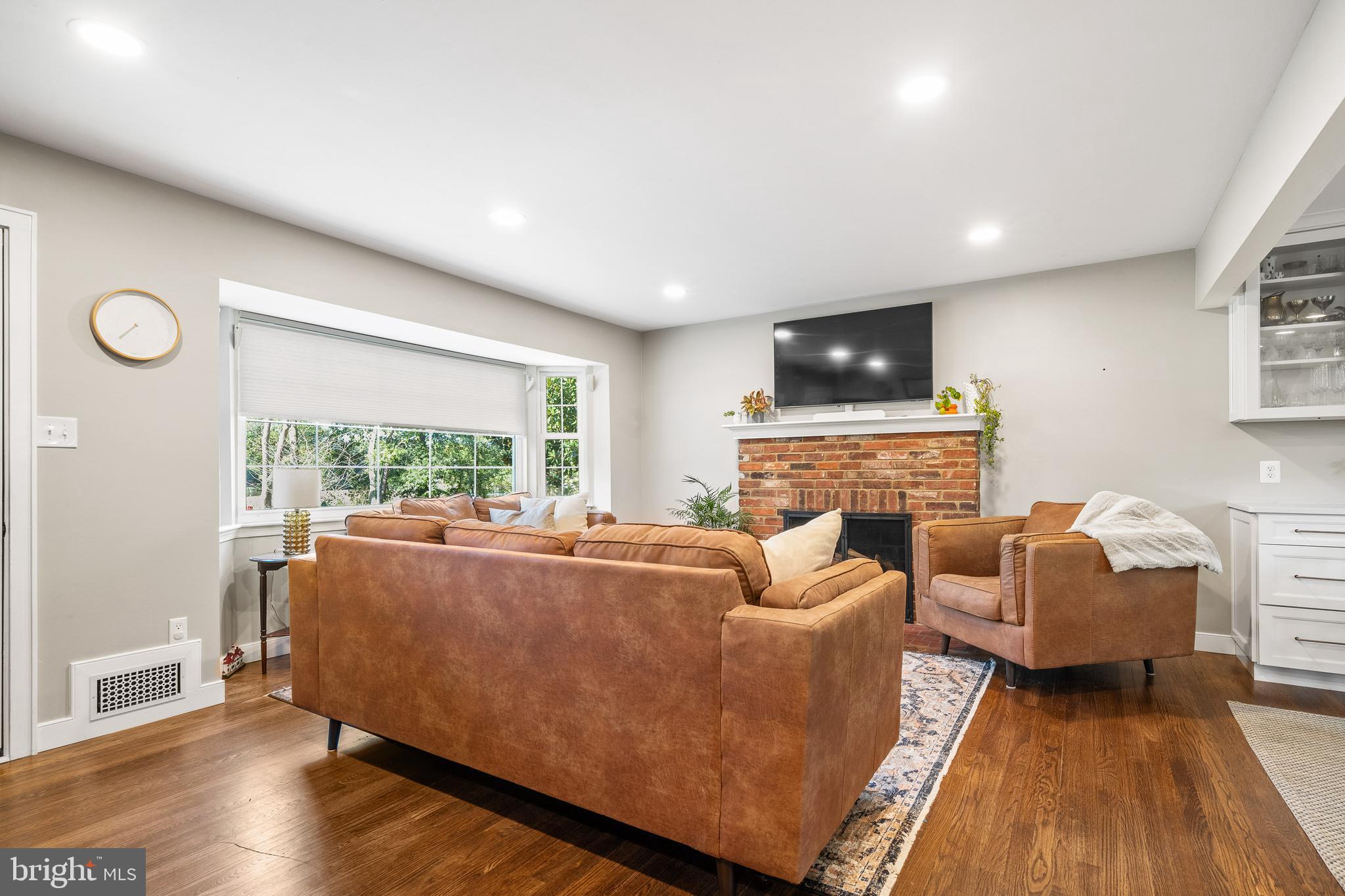 8705 STOCKTON PARKWAY