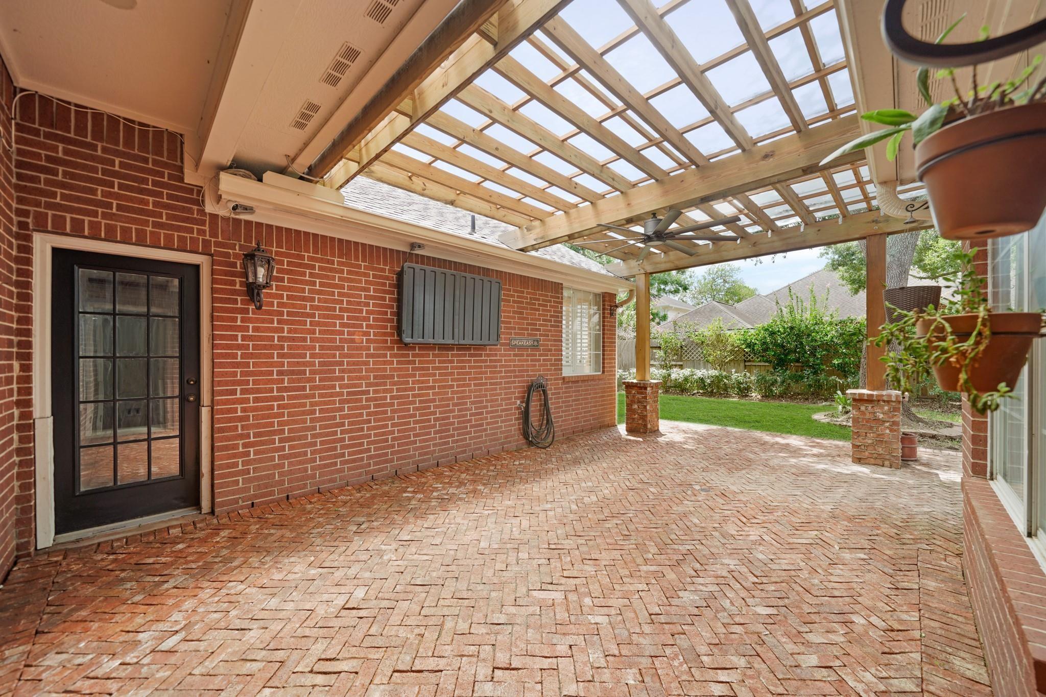 1207 Wildewood Court