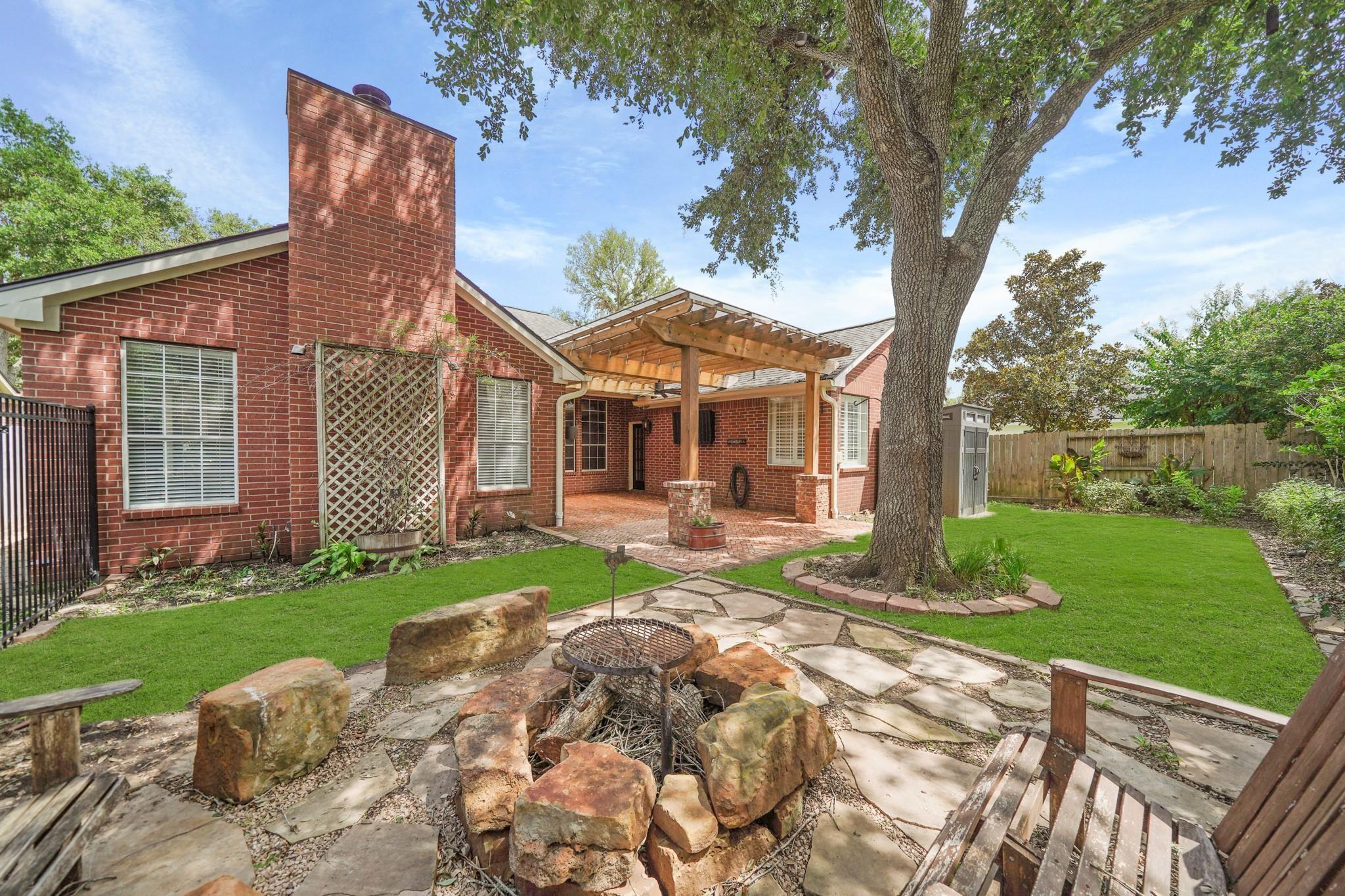 1207 Wildewood Court