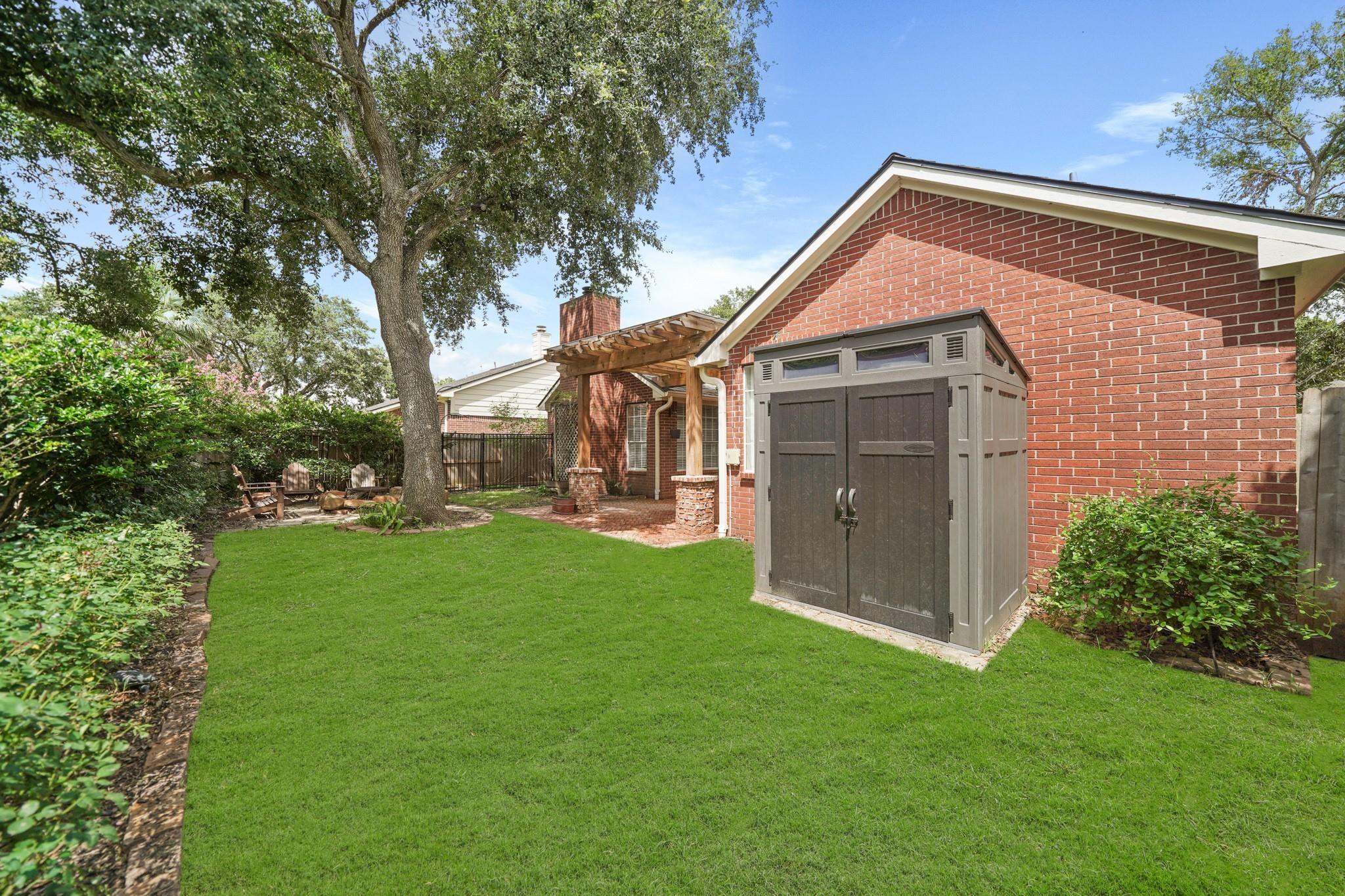 1207 Wildewood Court
