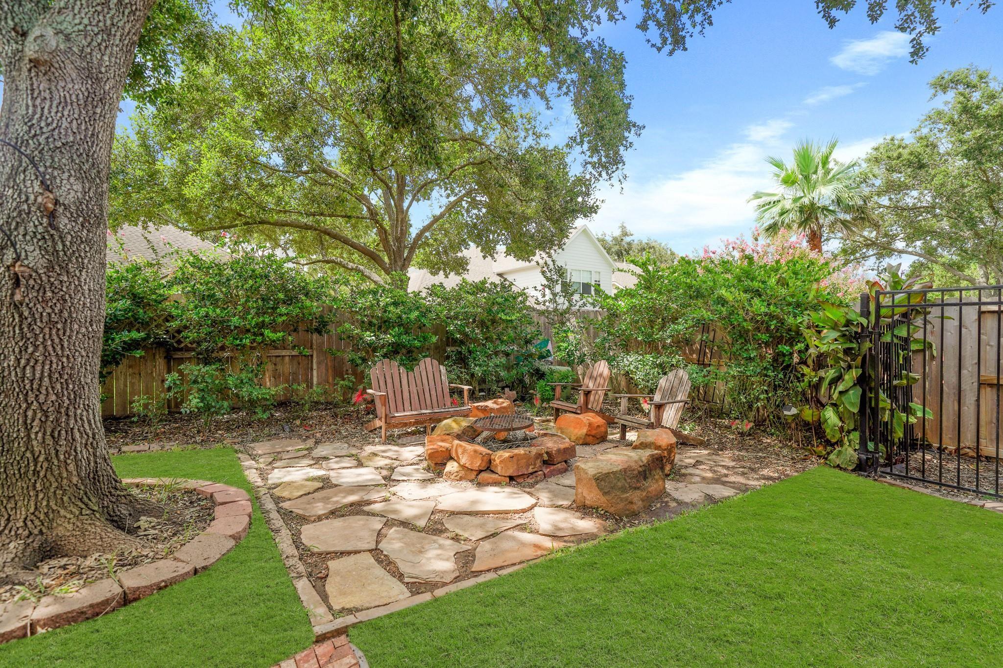 1207 Wildewood Court