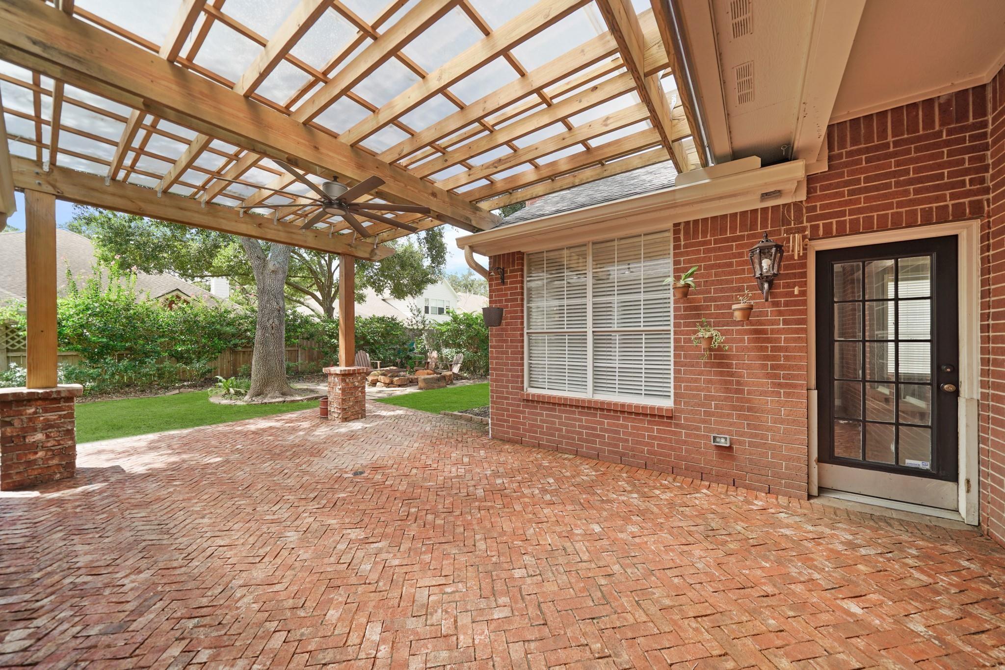 1207 Wildewood Court
