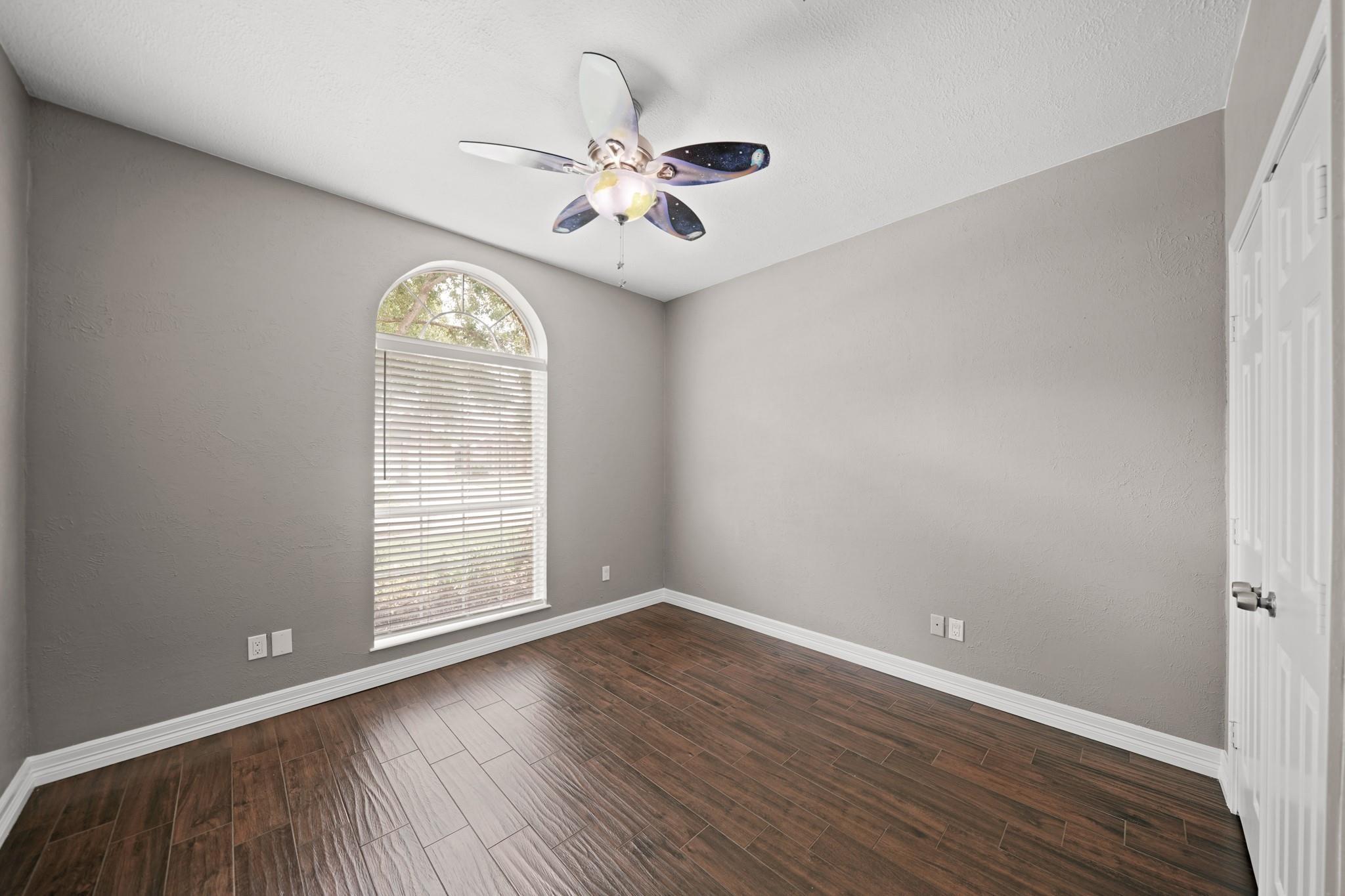 1207 Wildewood Court
