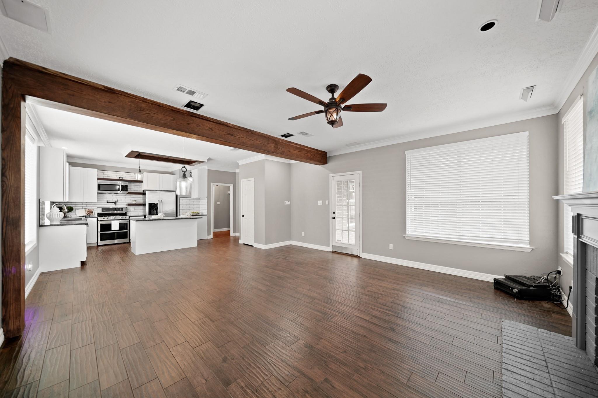 1207 Wildewood Court