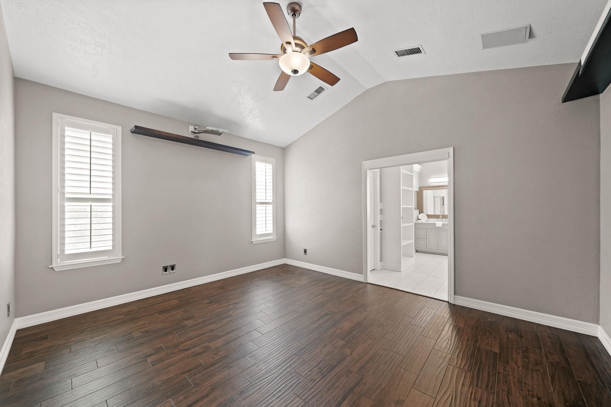 1207 Wildewood Court