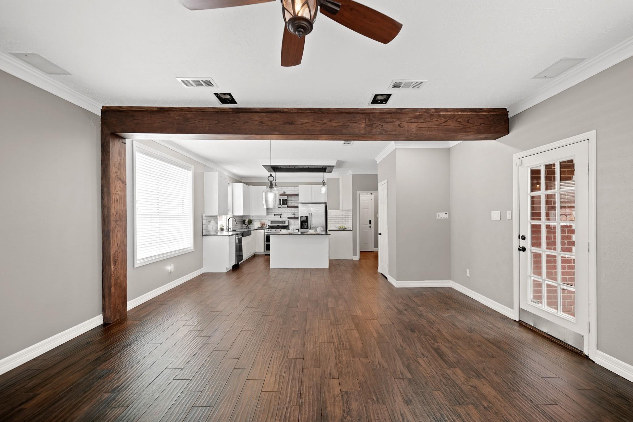 1207 Wildewood Court