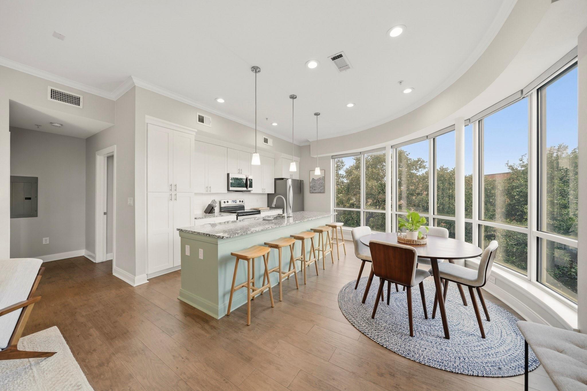 300 St Joseph Parkway # 302