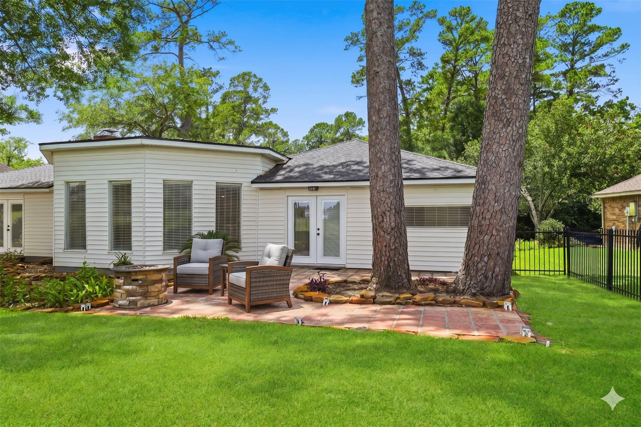 79 Summers Wind Street