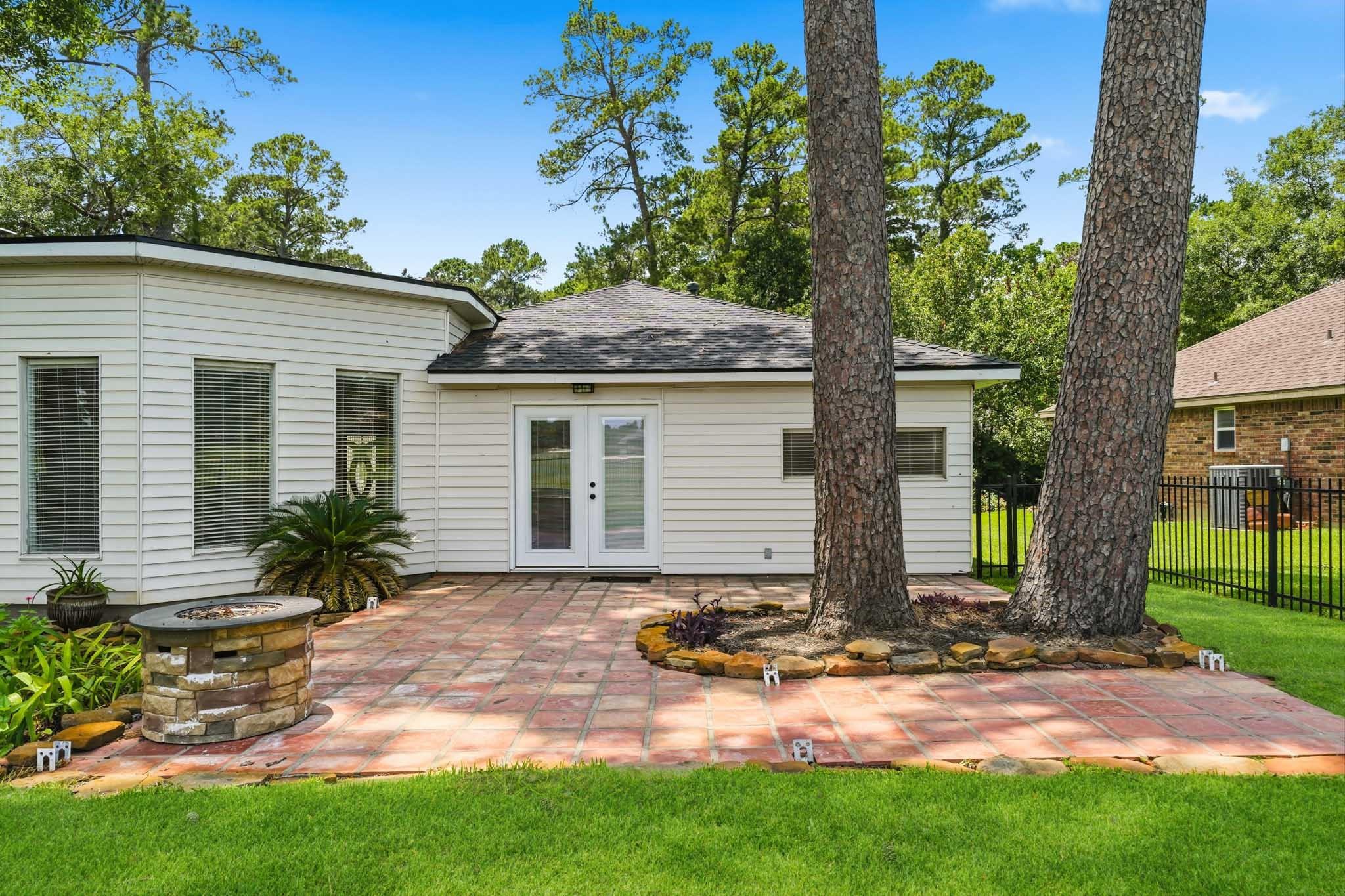 79 Summers Wind Street