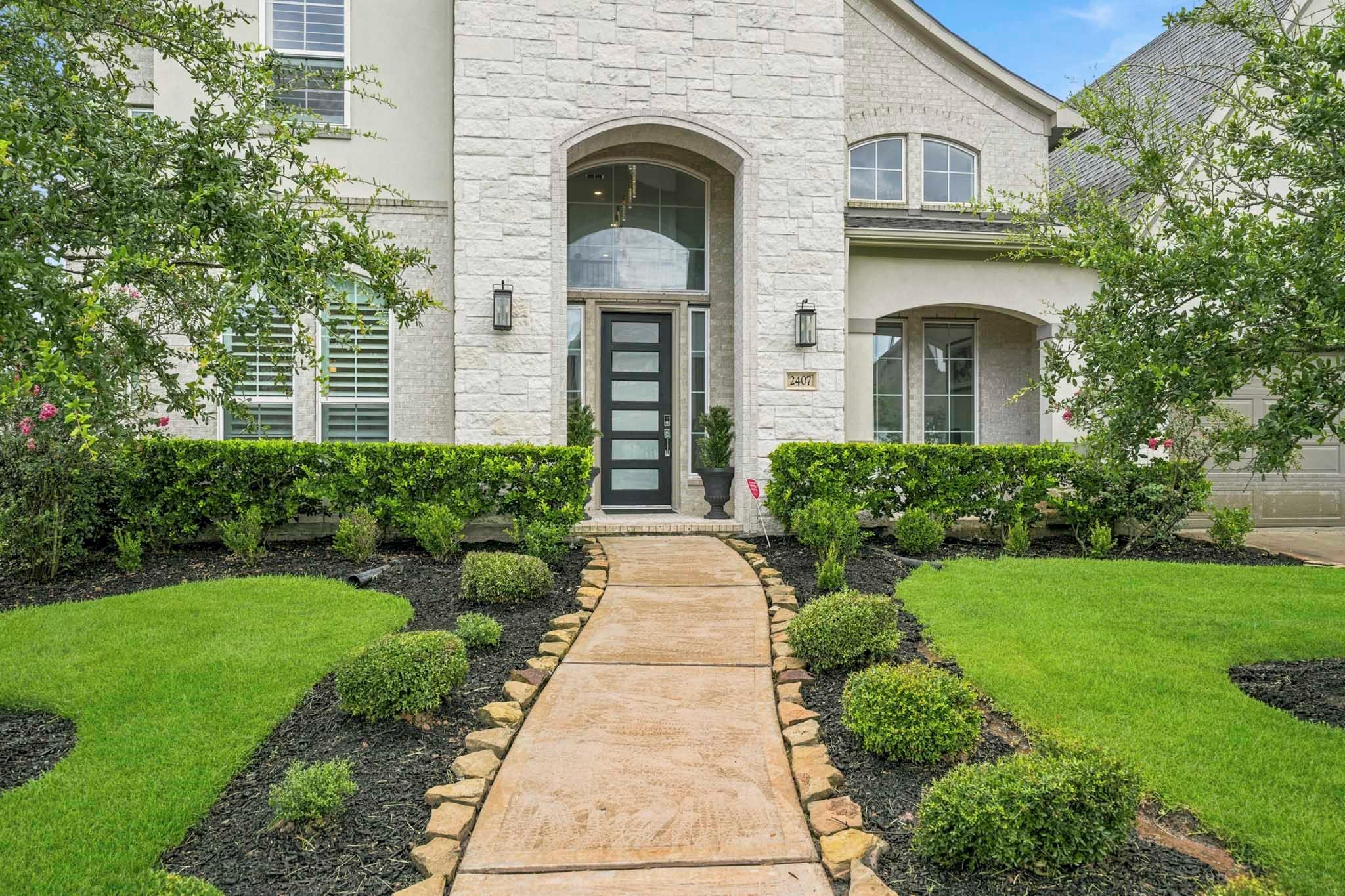 2407 Wooded Park Drive