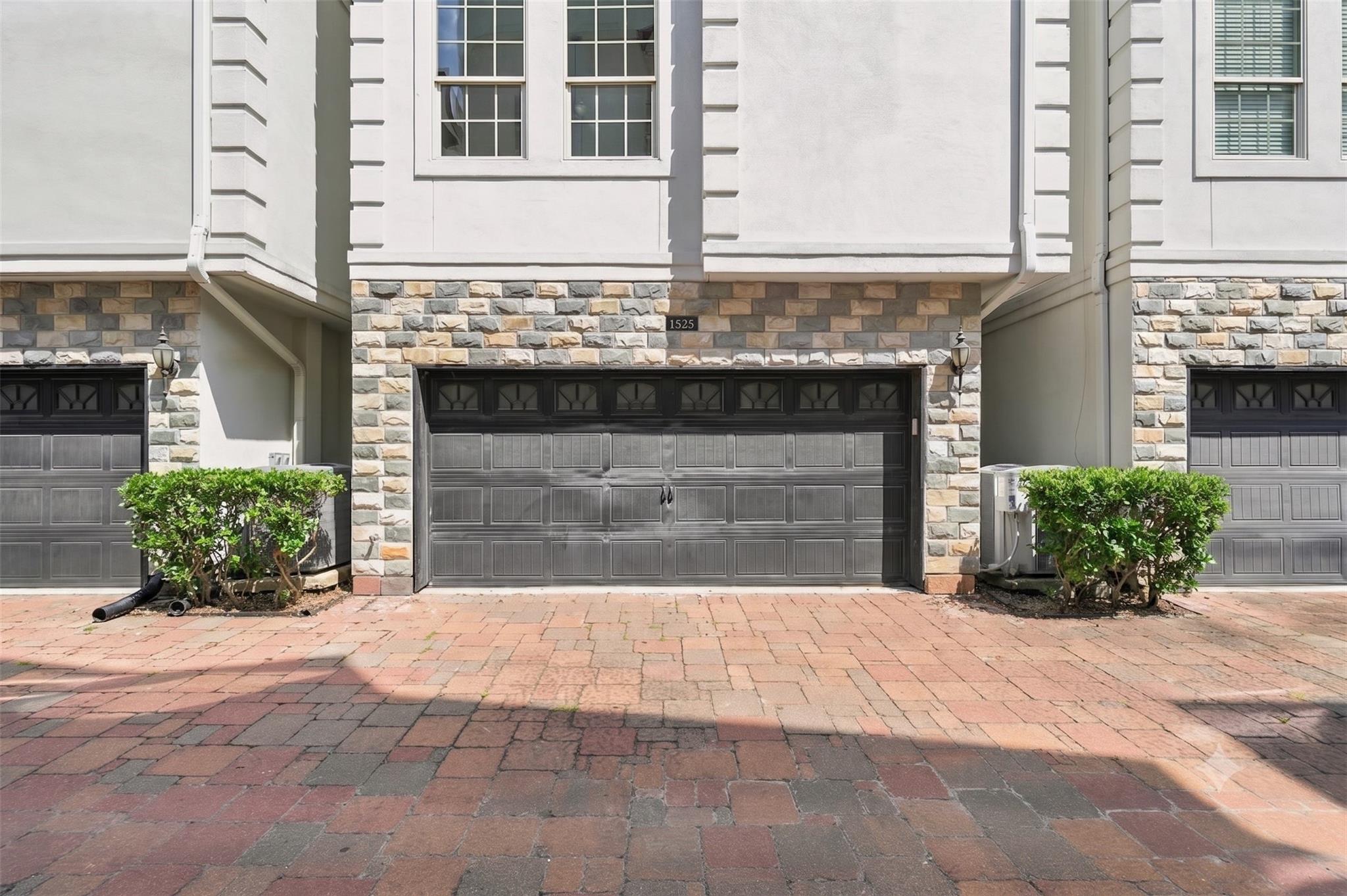1525 Rosewood Street