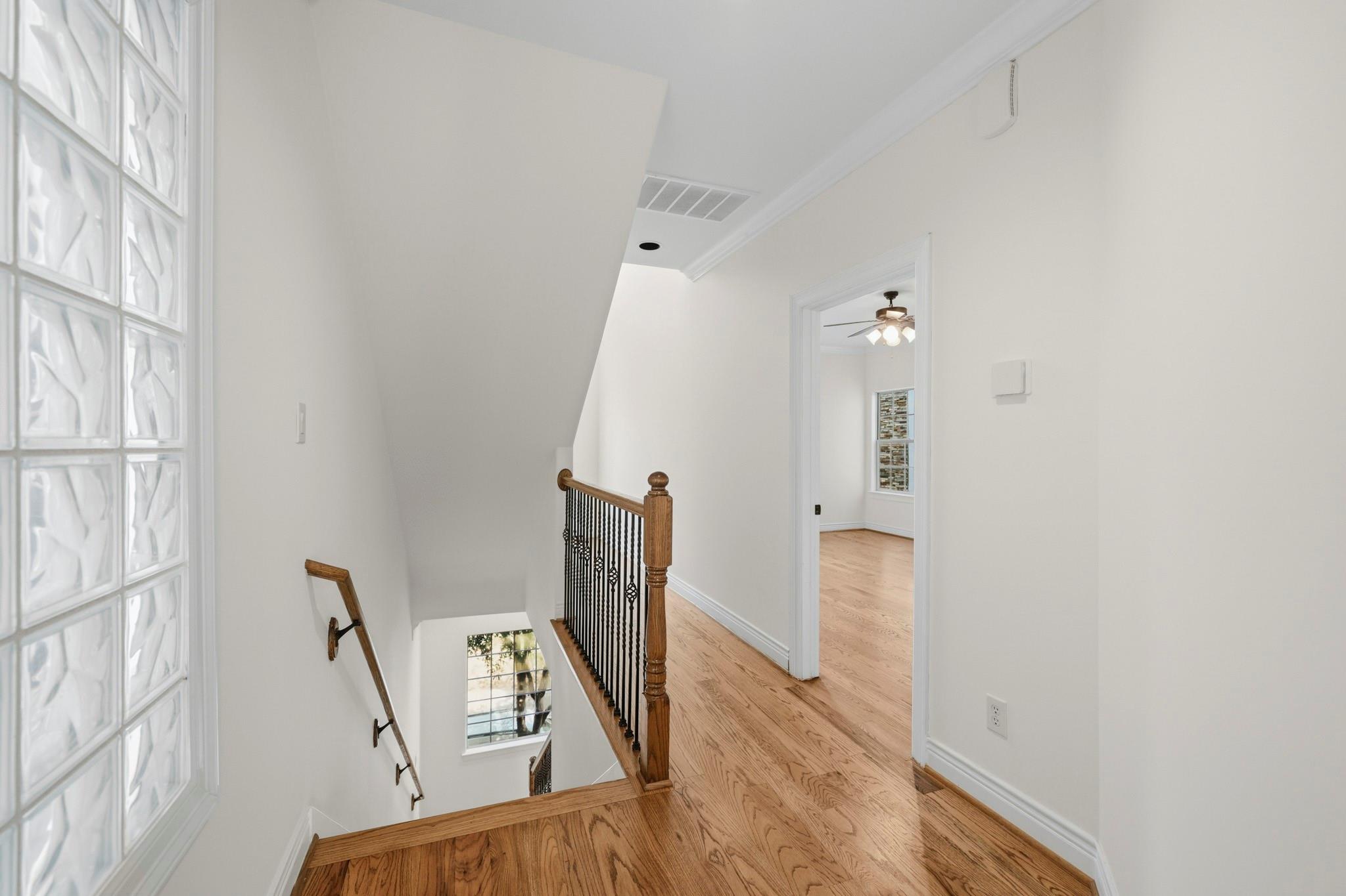 1525 Rosewood Street