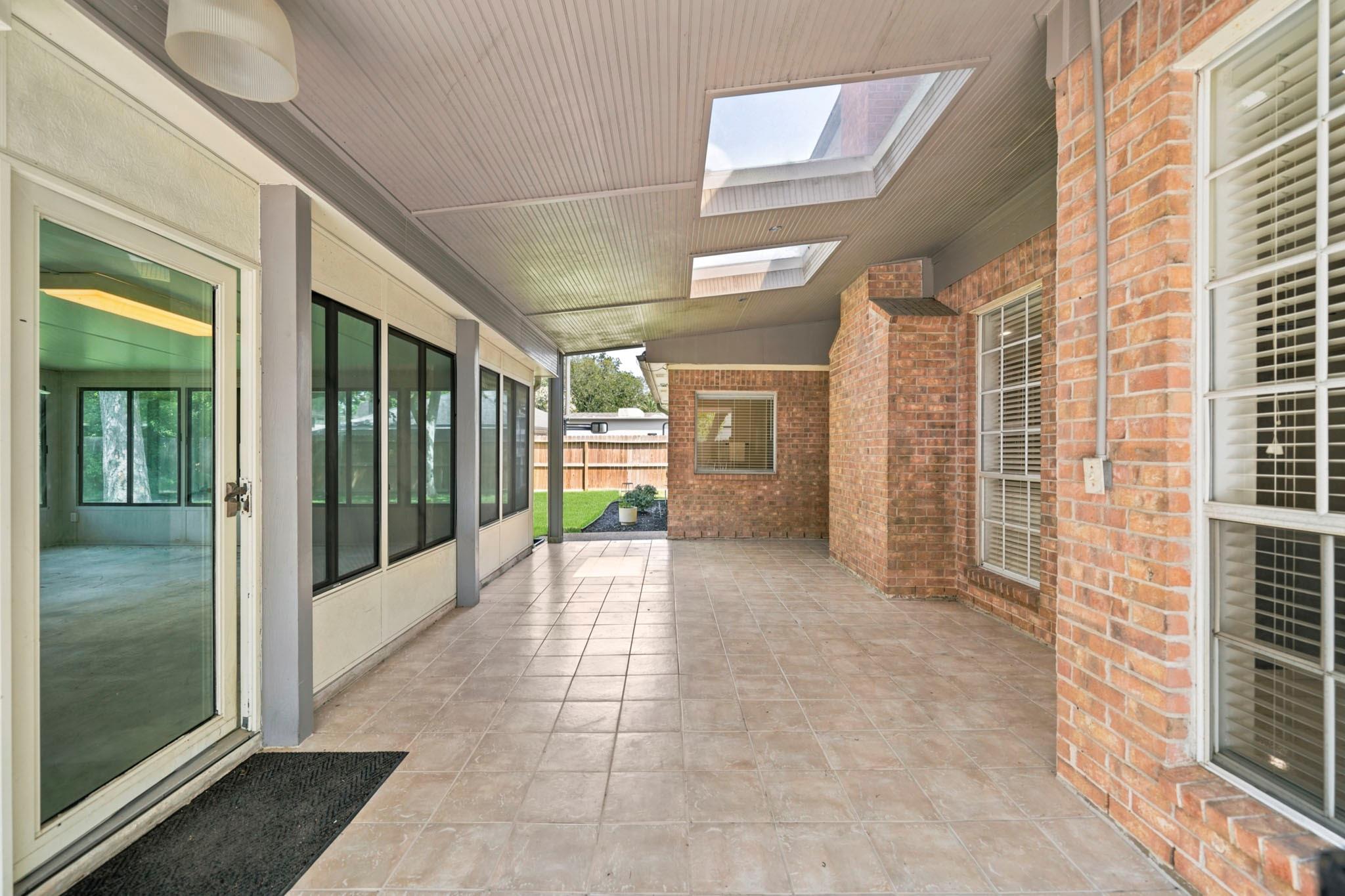1201 Arbre Lane