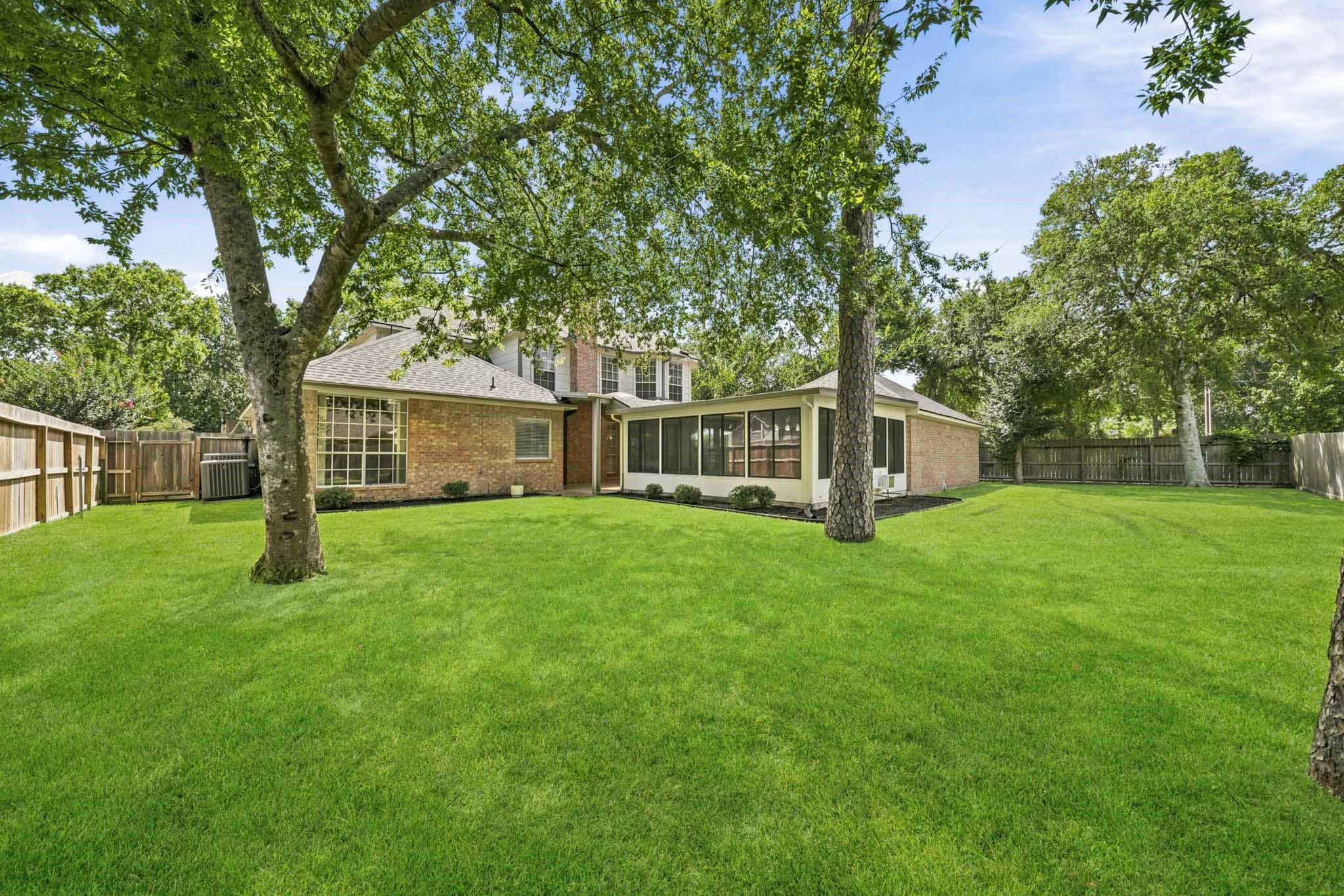 1201 Arbre Lane