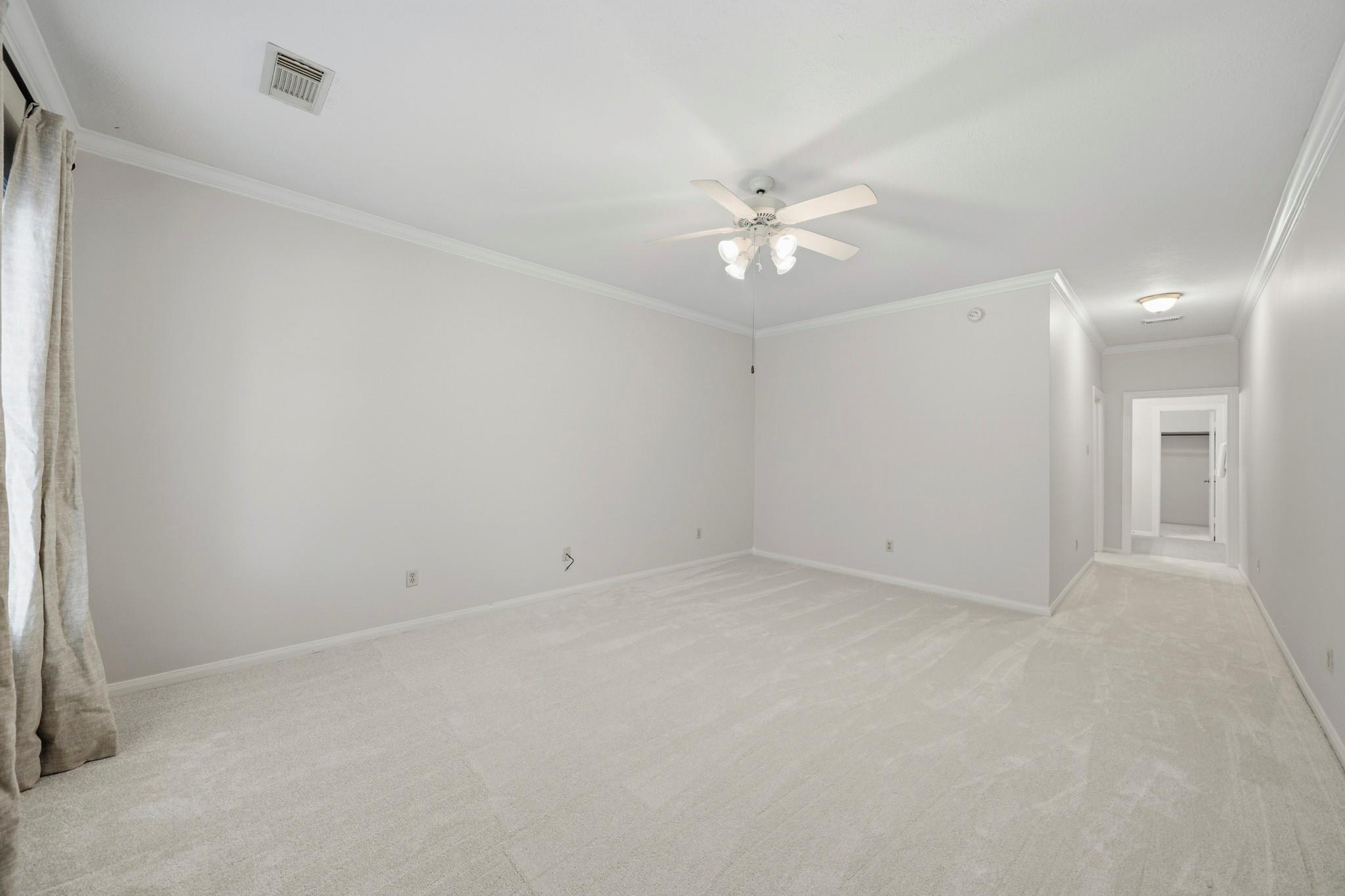 40 Palm Boulevard