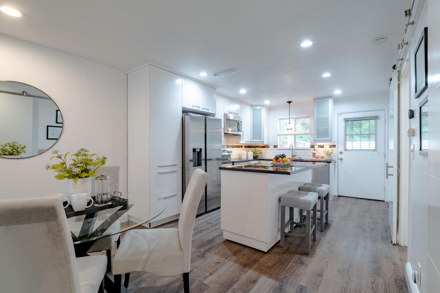 1687 Los Suenos Avenue