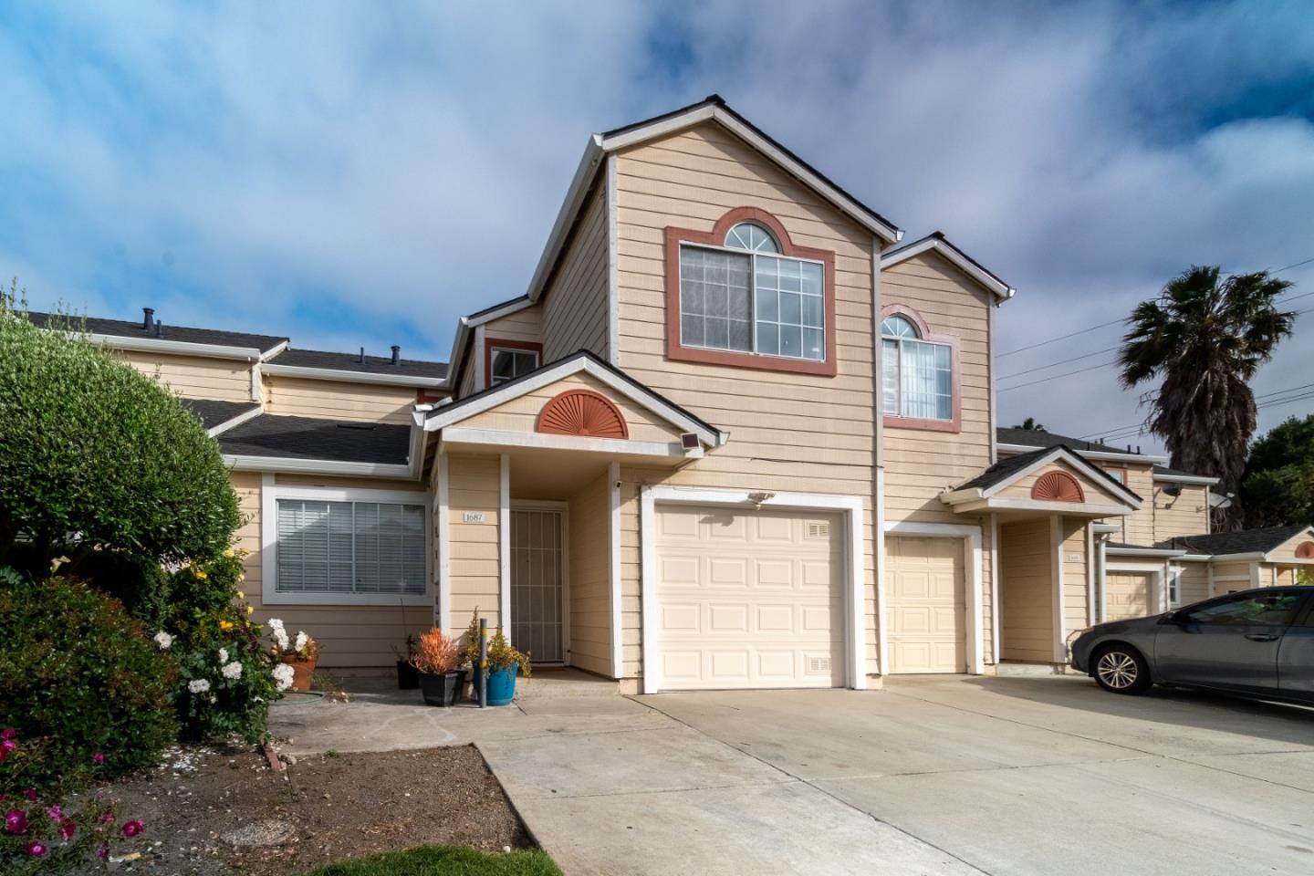 1687 Los Suenos Avenue