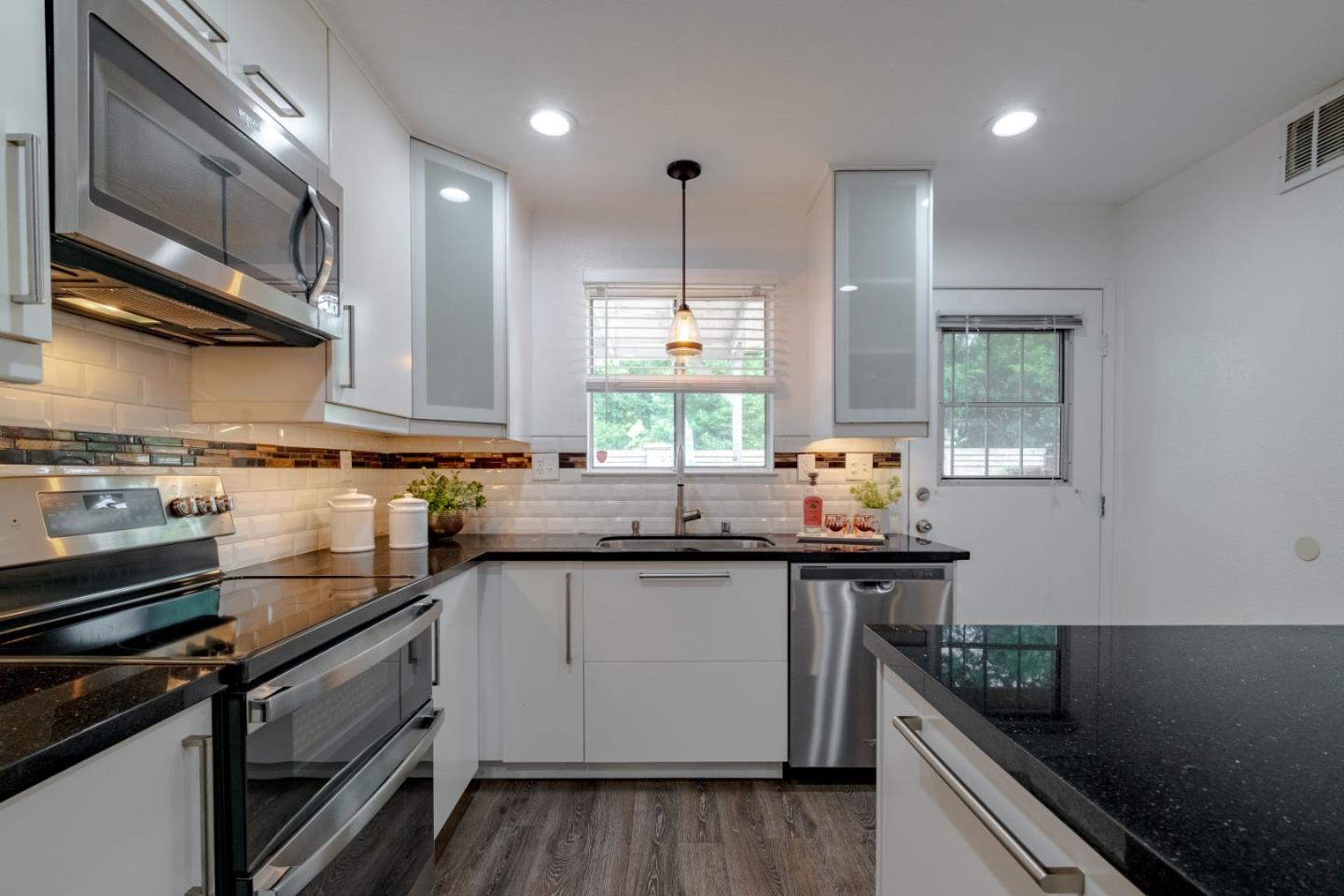 1687 Los Suenos Avenue