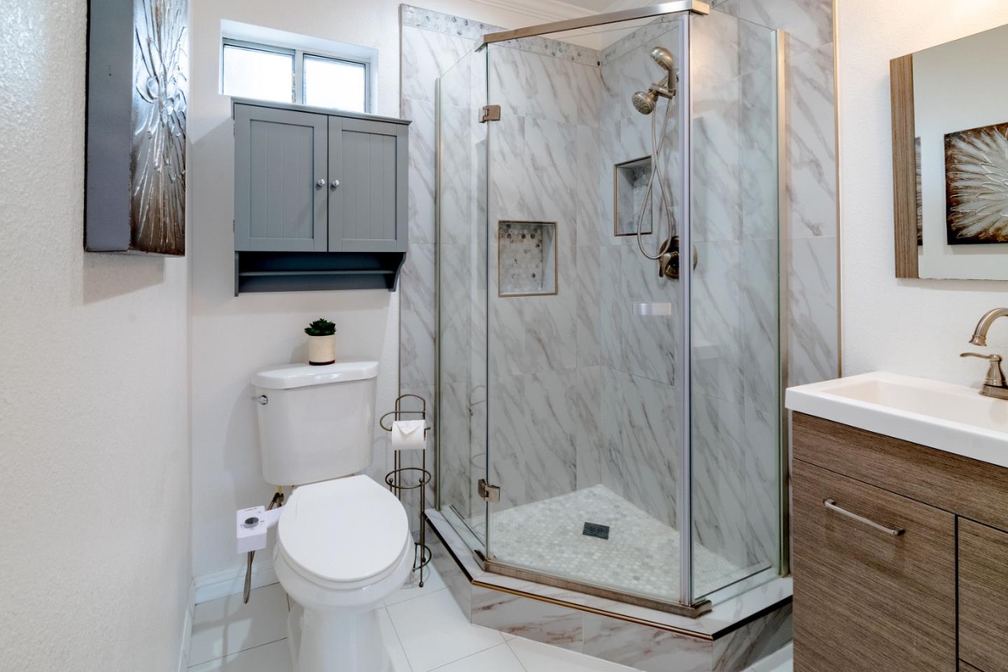 1687 Los Suenos Avenue