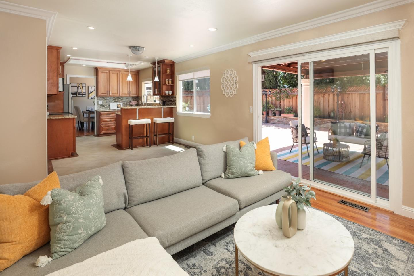 4339 Vistapark DR