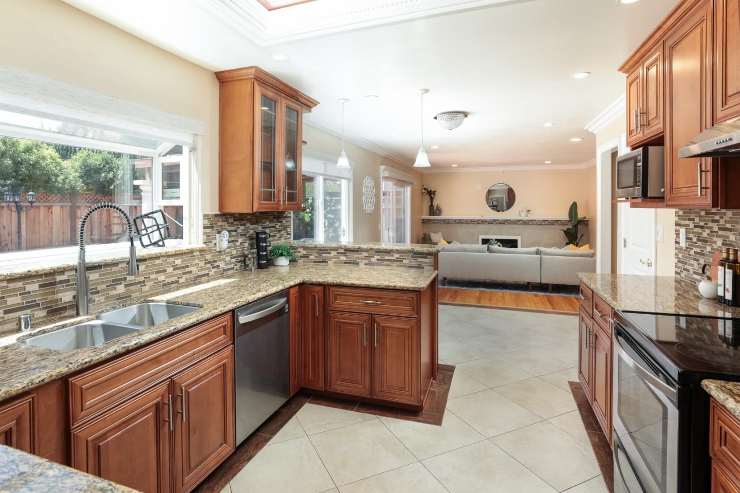 4339 Vistapark DR