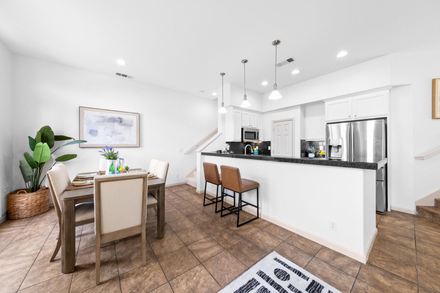 231 Azevedo CIR