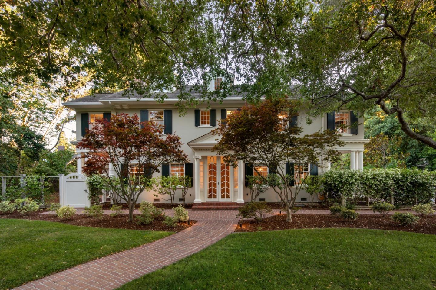 1650 Waverley Street