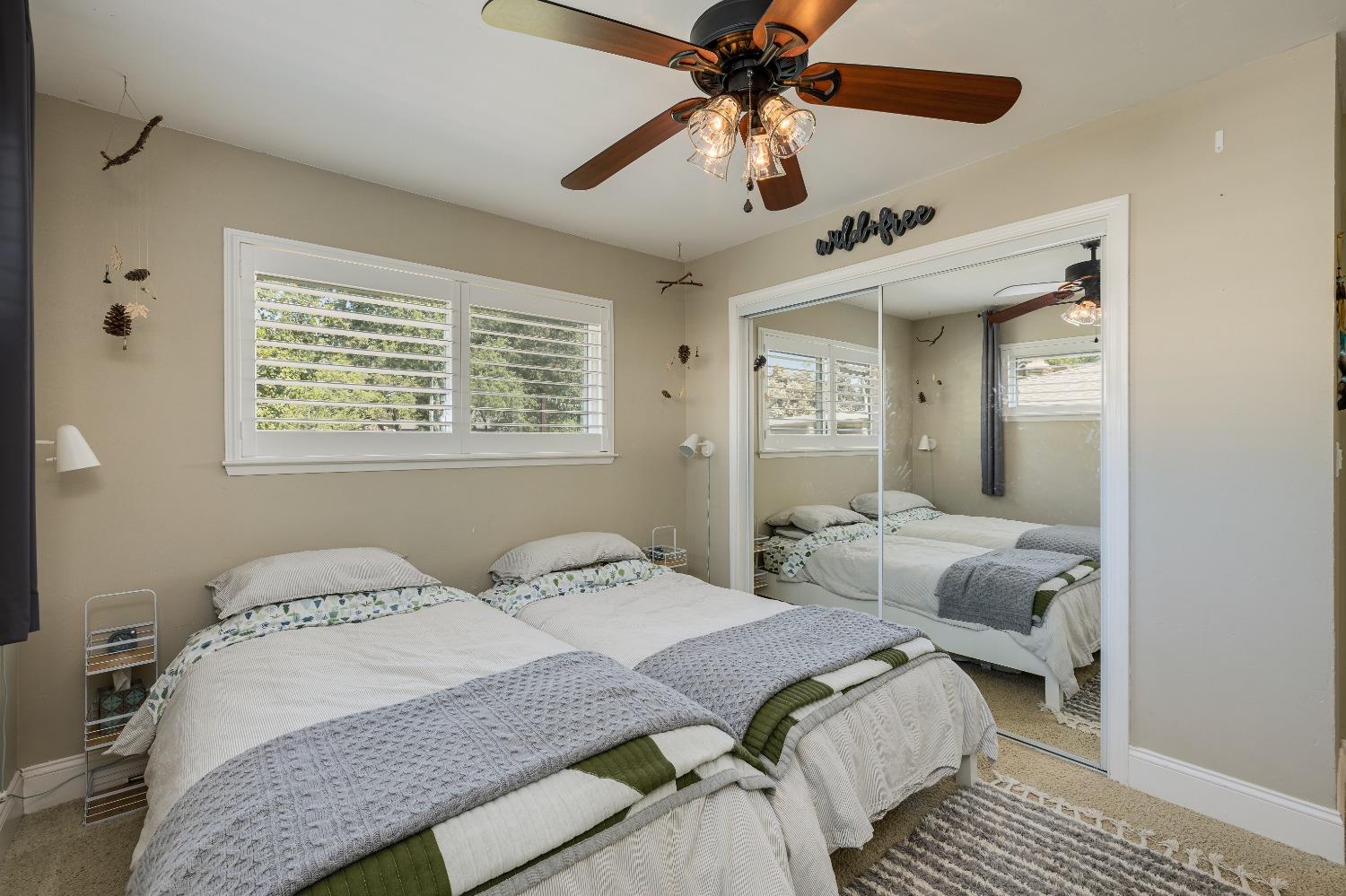 9845 Valley Pines Drive