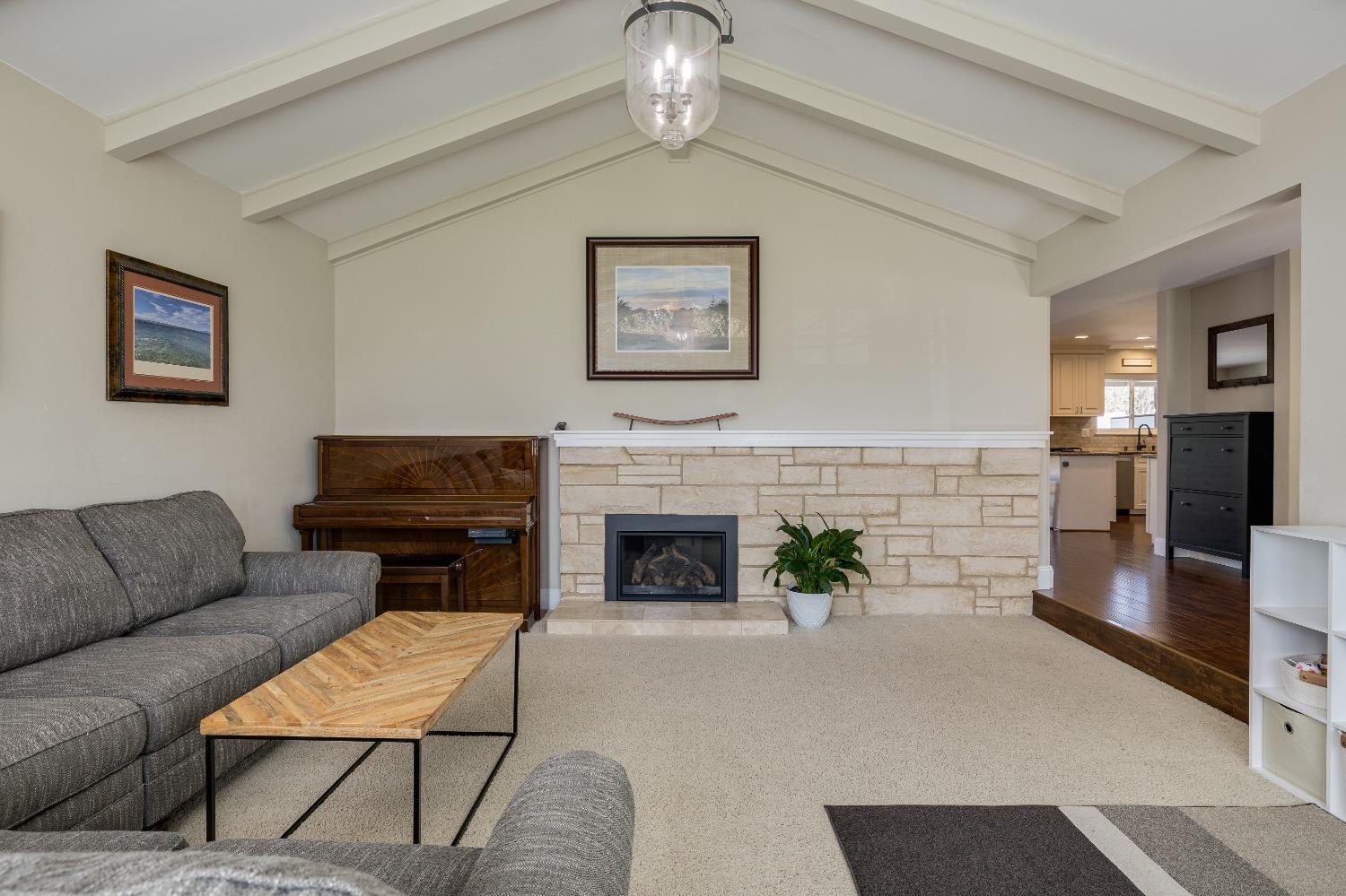 9845 Valley Pines Drive