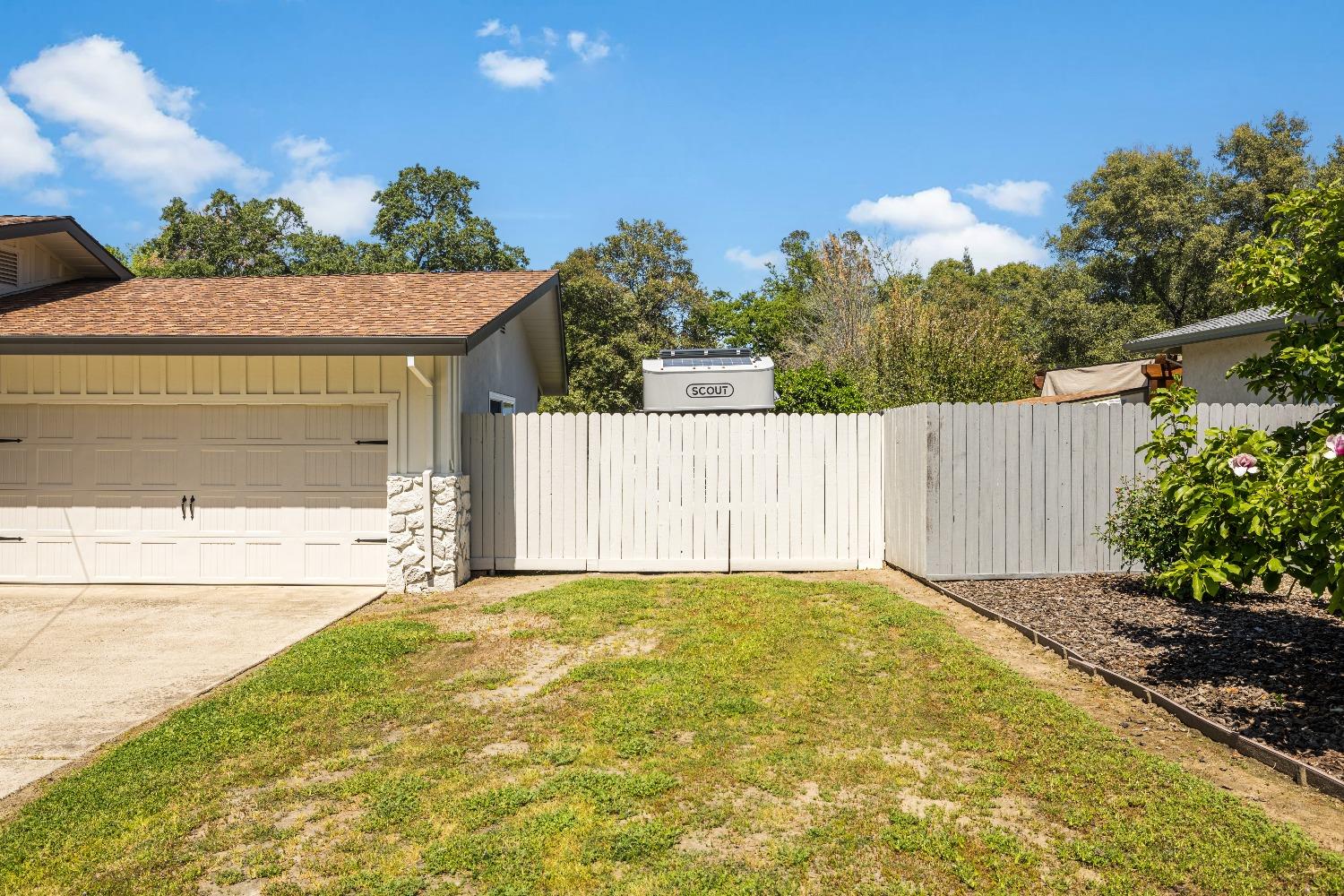 9845 Valley Pines Drive