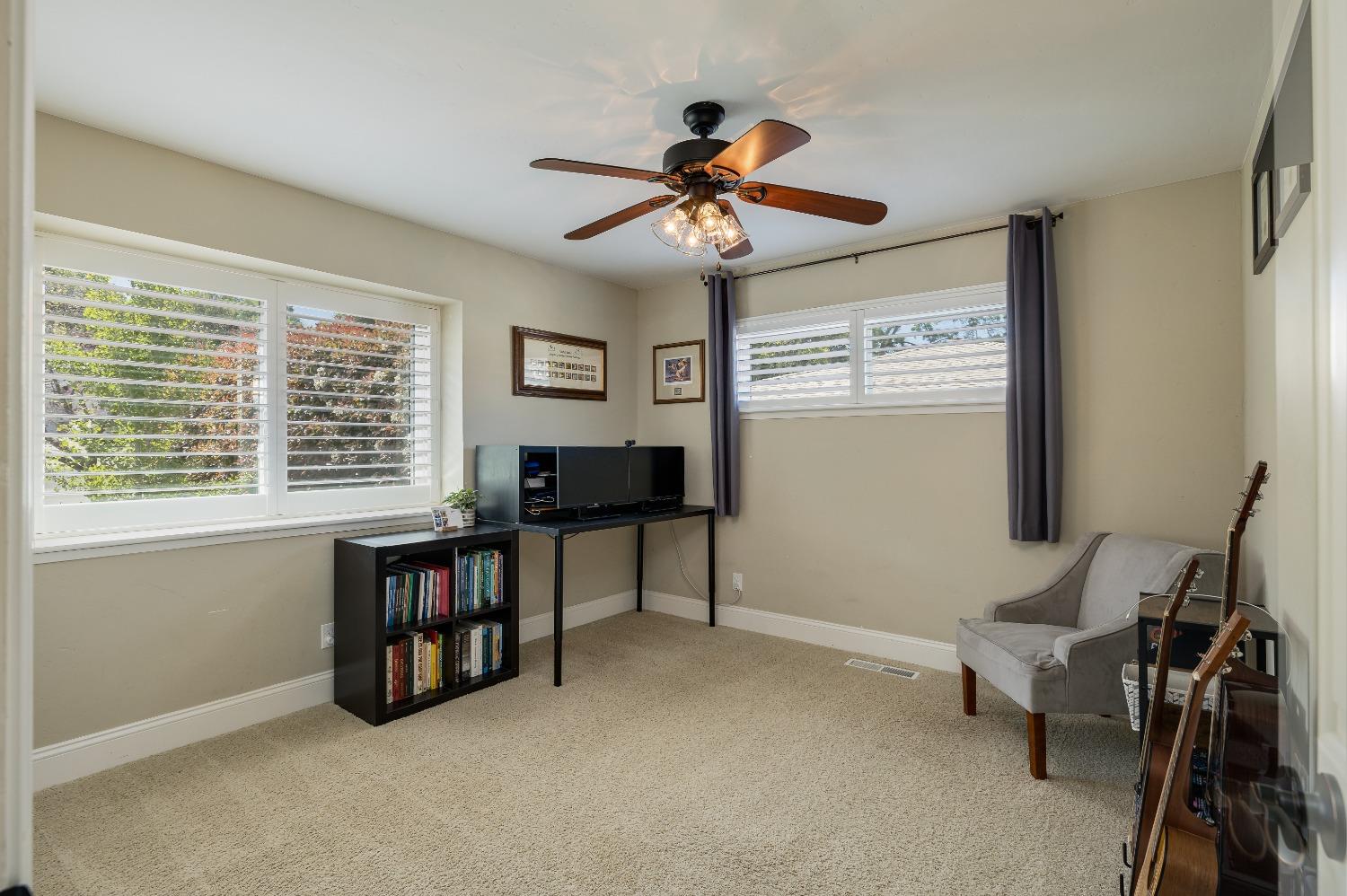 9845 Valley Pines Drive