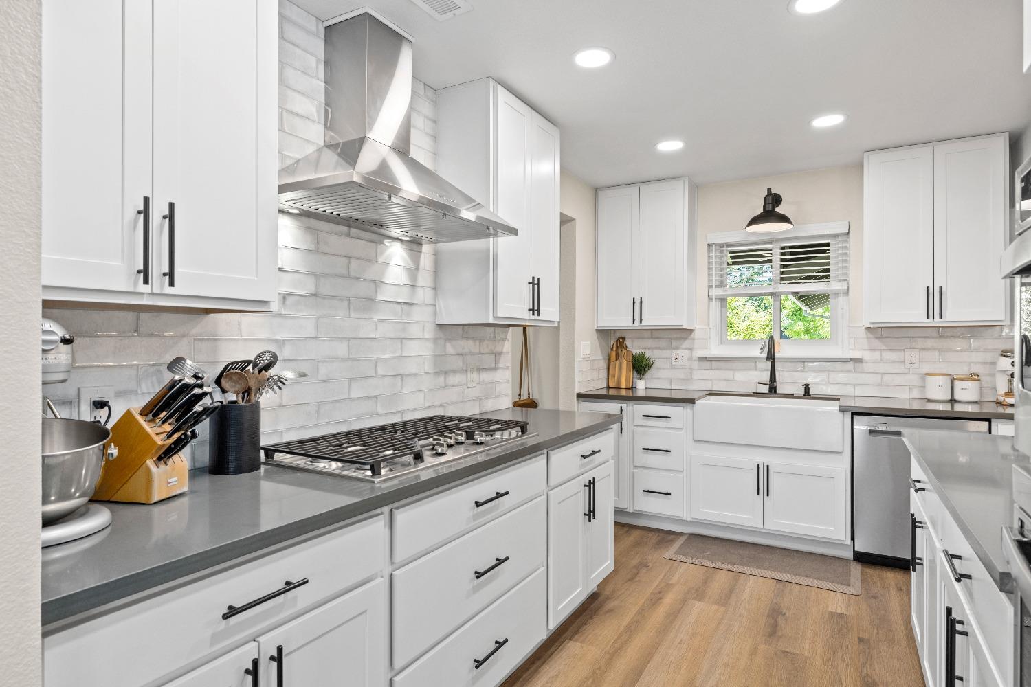 4525 Longhorn Street