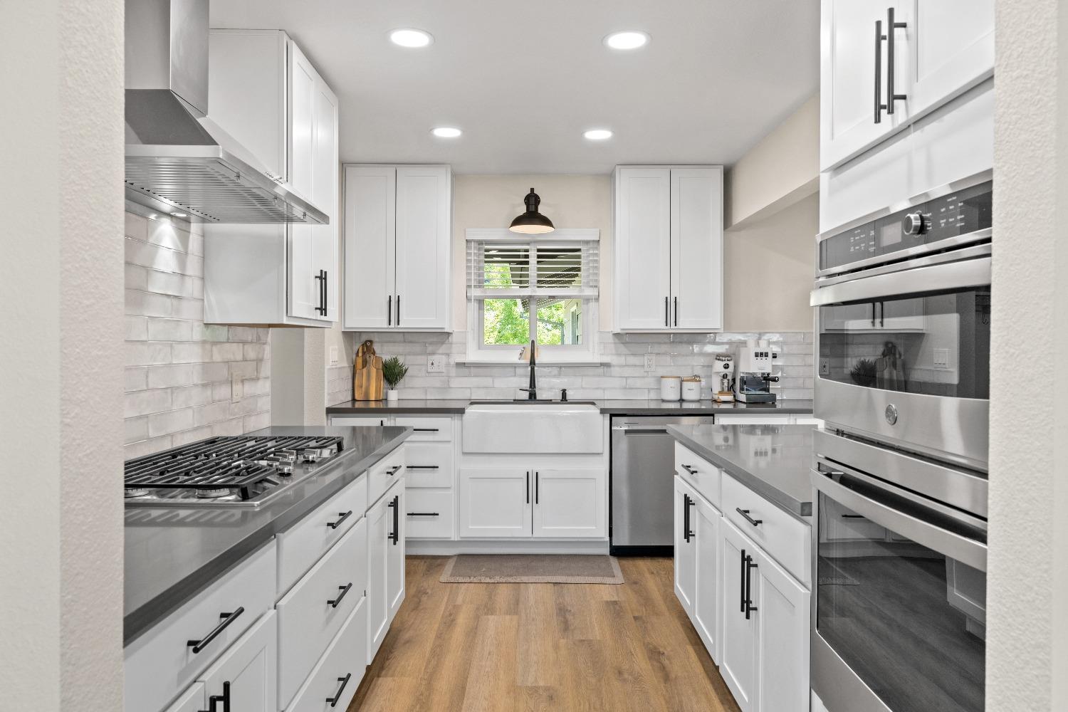 4525 Longhorn Street