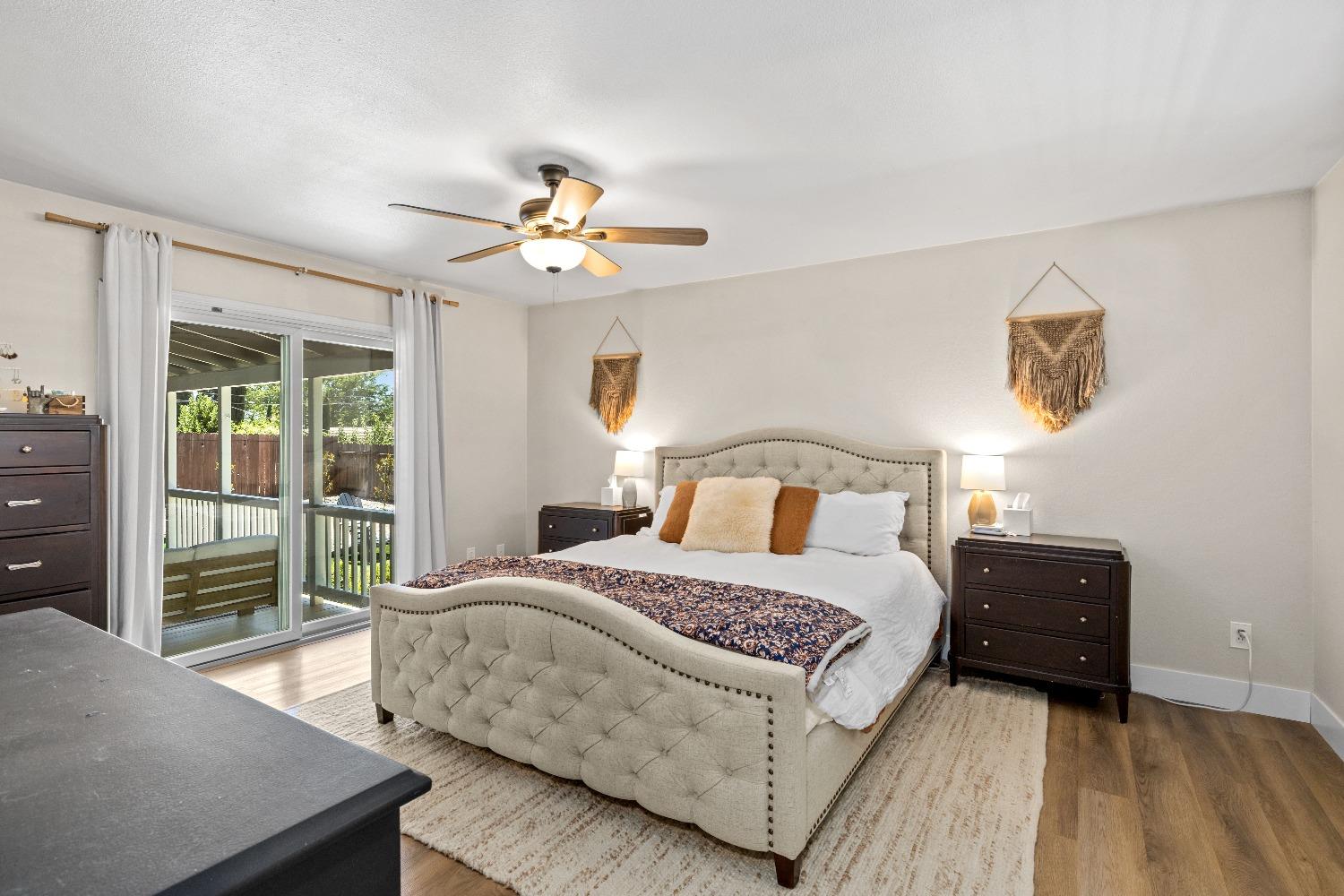 4525 Longhorn Street