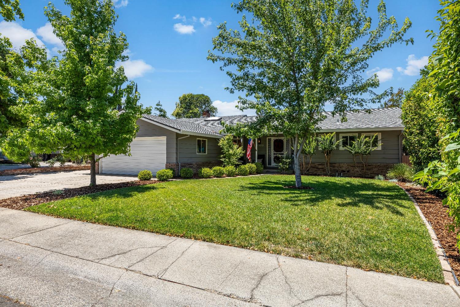 4525 Longhorn Street