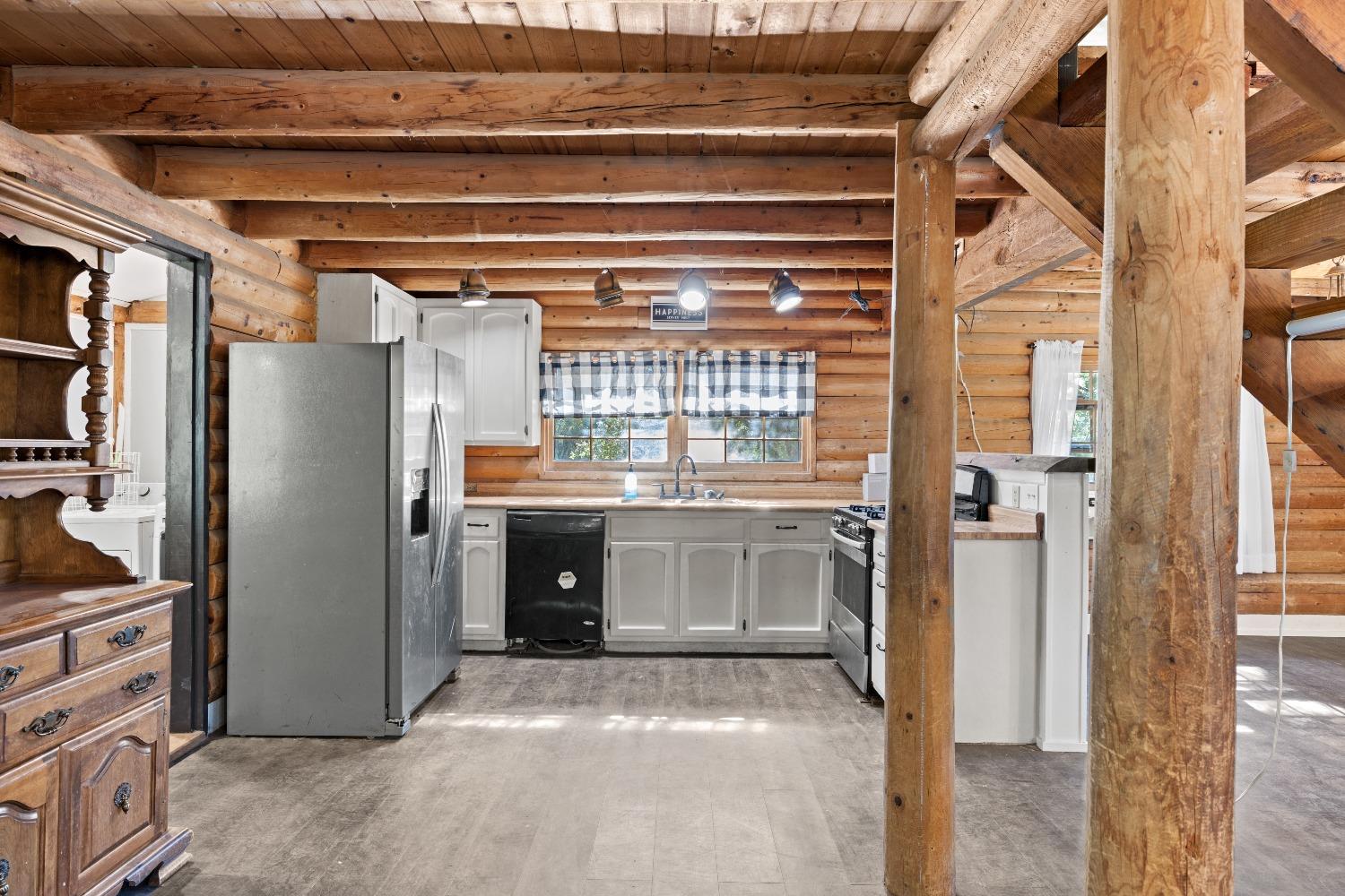 7721 Silent Path Road