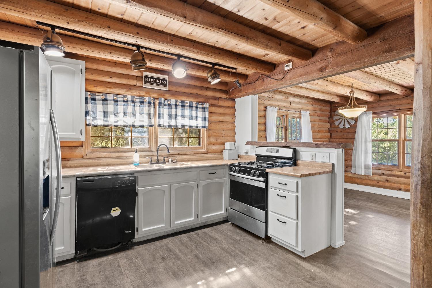 7721 Silent Path Road