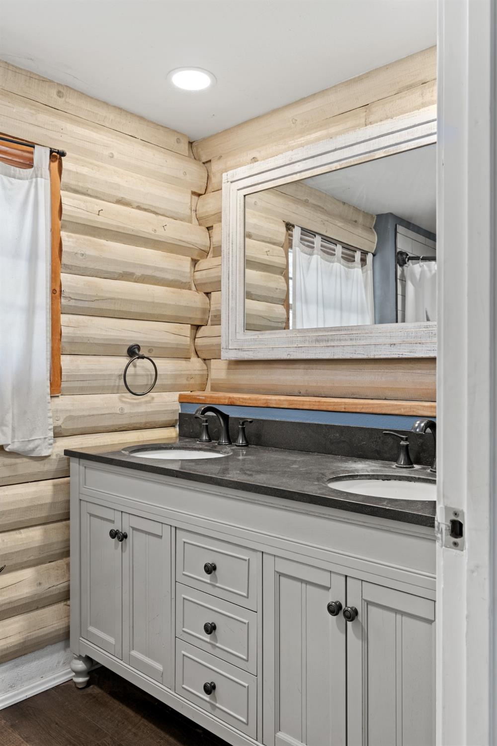 7721 Silent Path Road