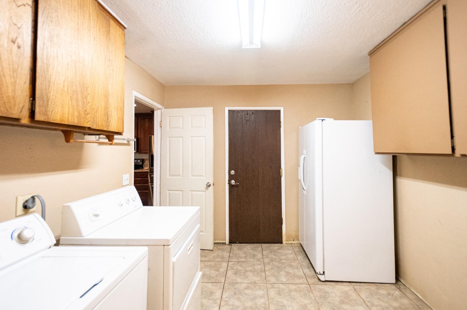 2923 Country Club Drive