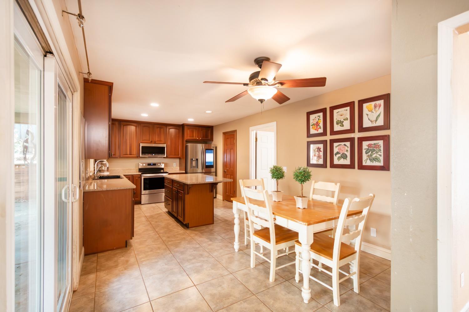 2923 Country Club Drive