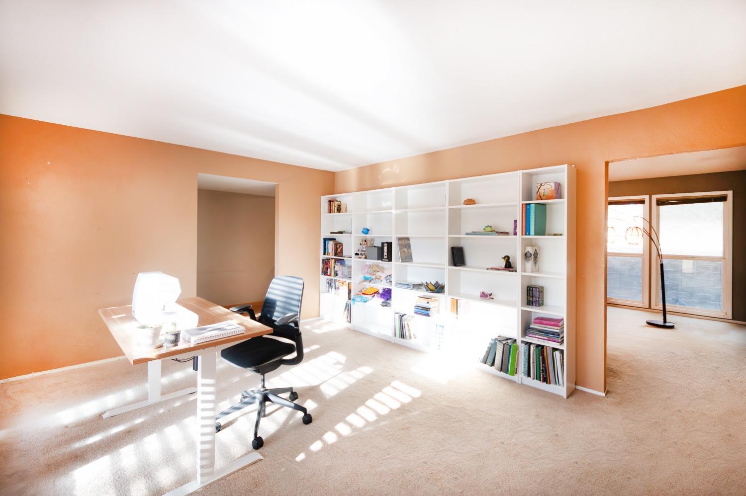 2923 Country Club Drive