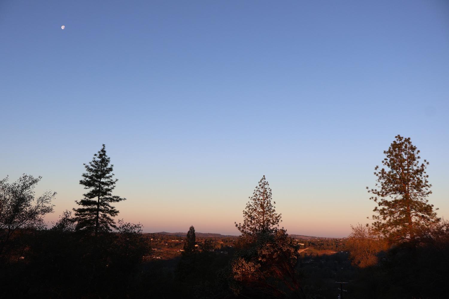 4480 Sunnyside Drive