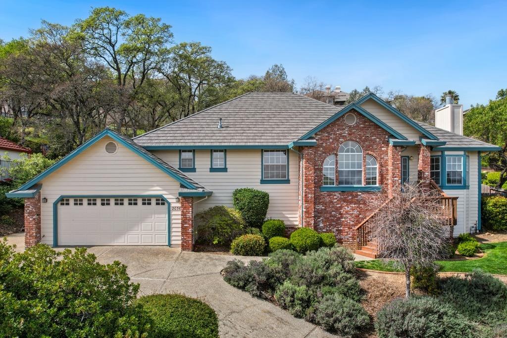 2036 Moonstone Circle