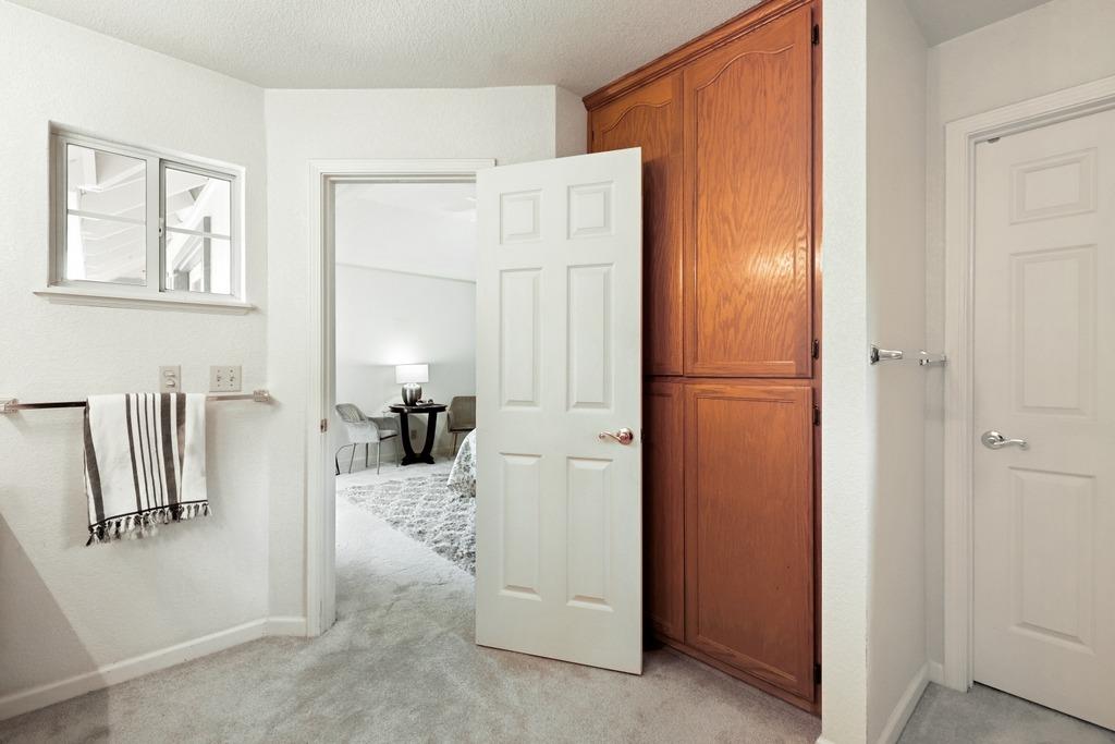 2036 Moonstone Circle