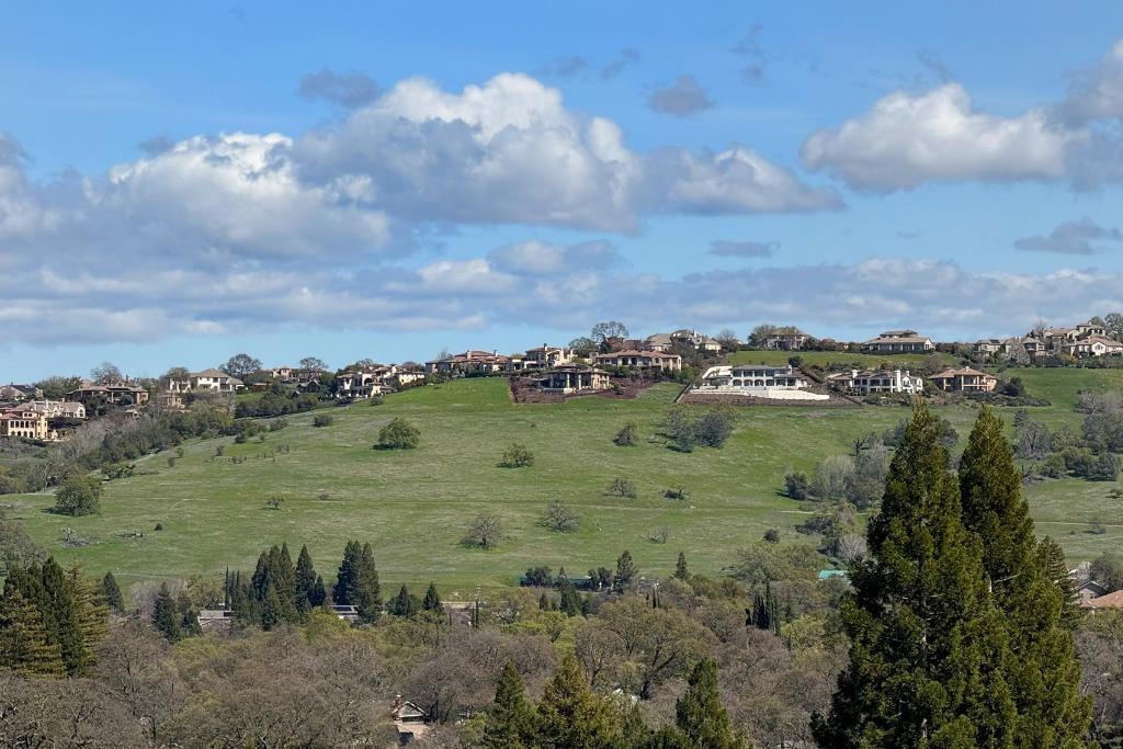 2036 Moonstone Circle