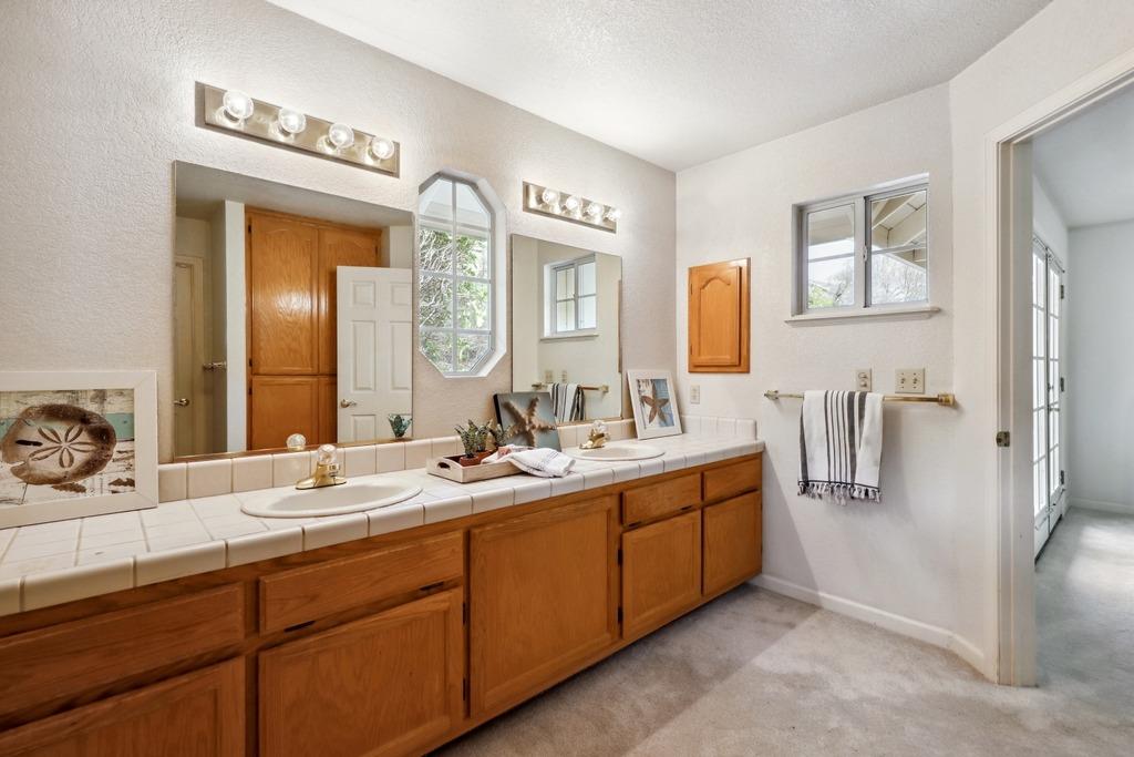 2036 Moonstone Circle