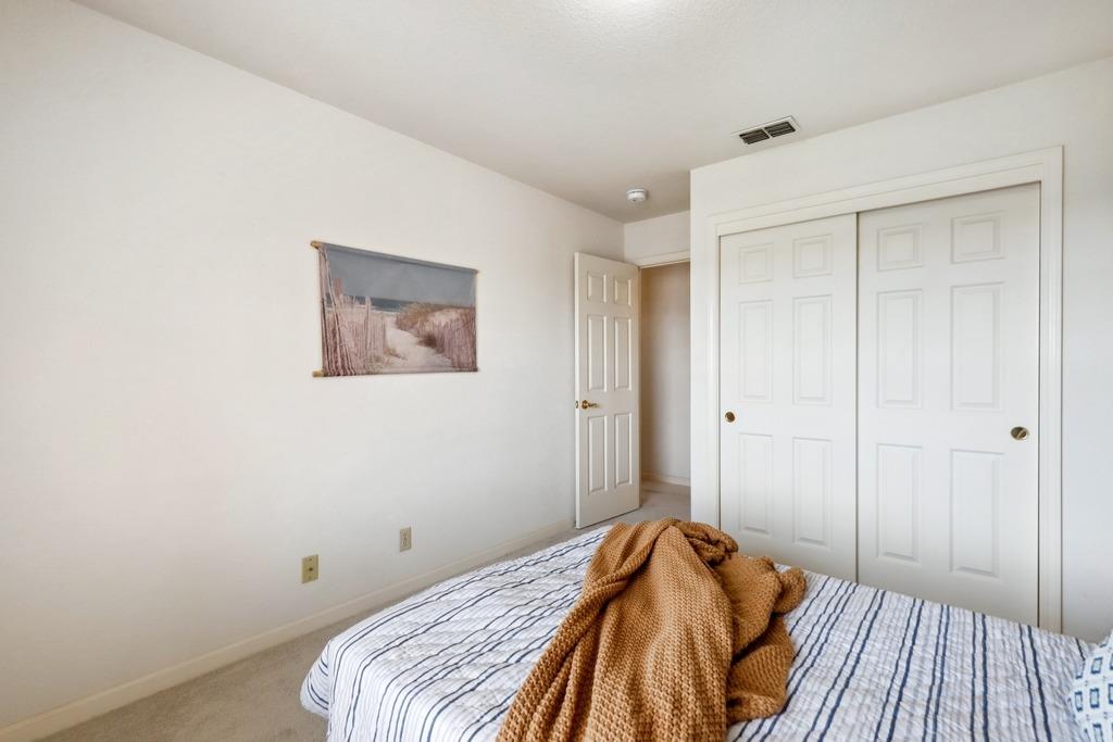 2036 Moonstone Circle