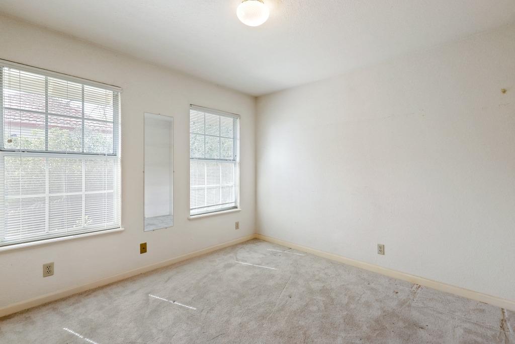 2036 Moonstone Circle