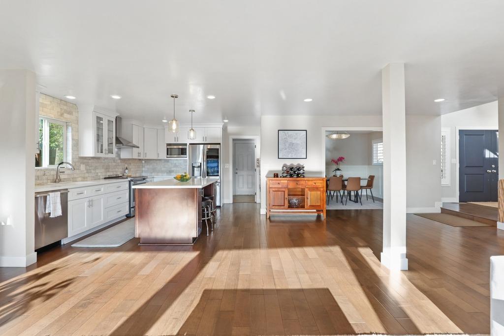 2650 King Richard Drive